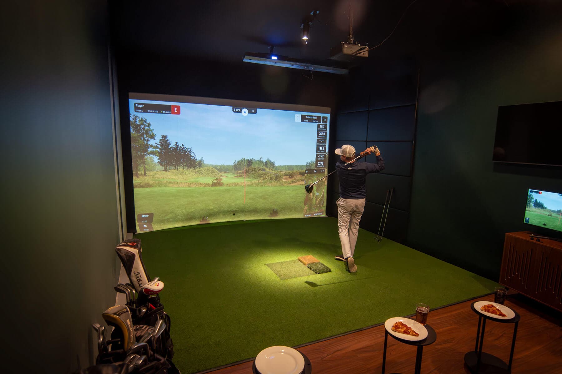 Swings Indoor Golf - Image 3