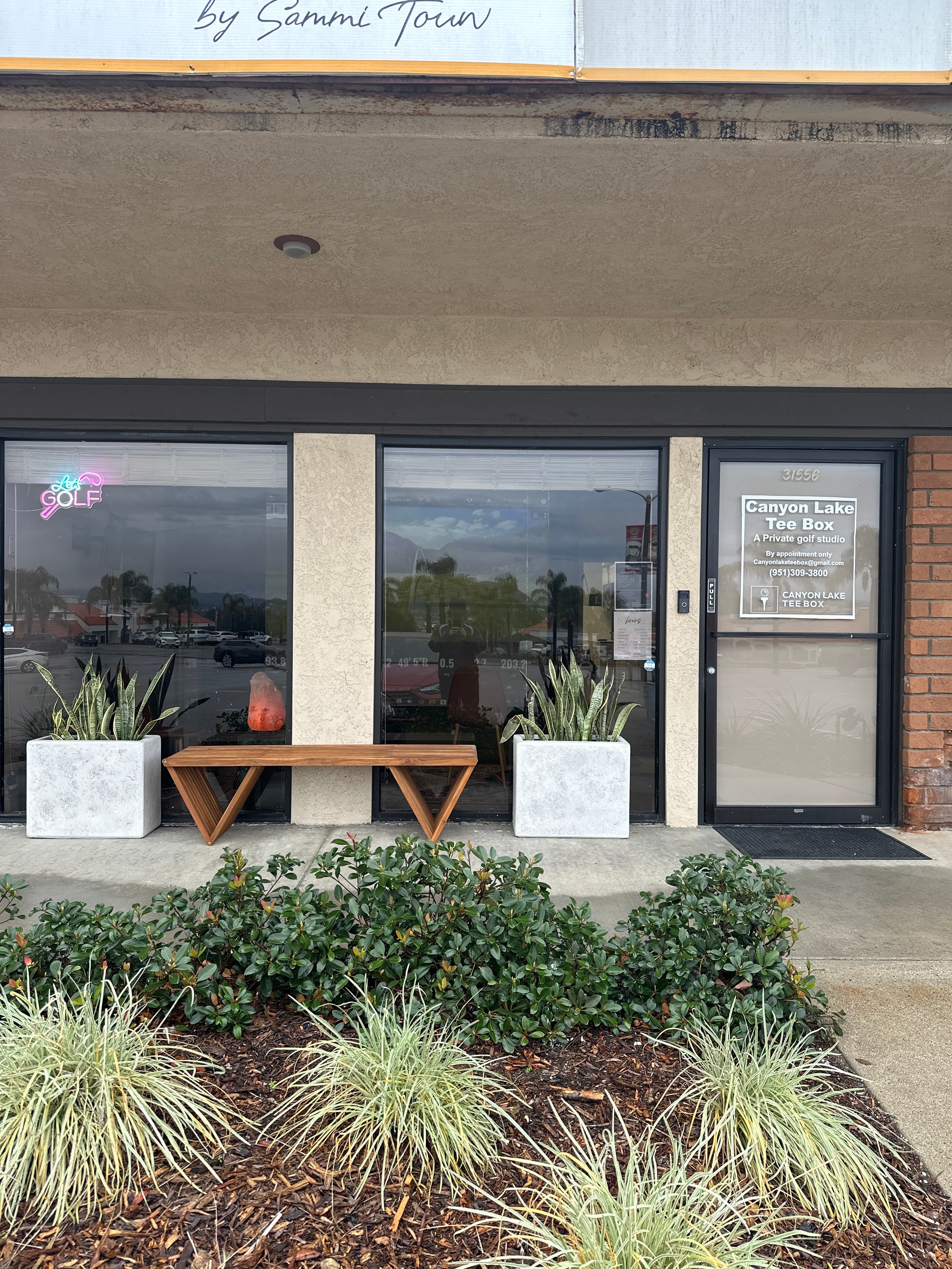 Canyon Lake Tee Box - Image 2