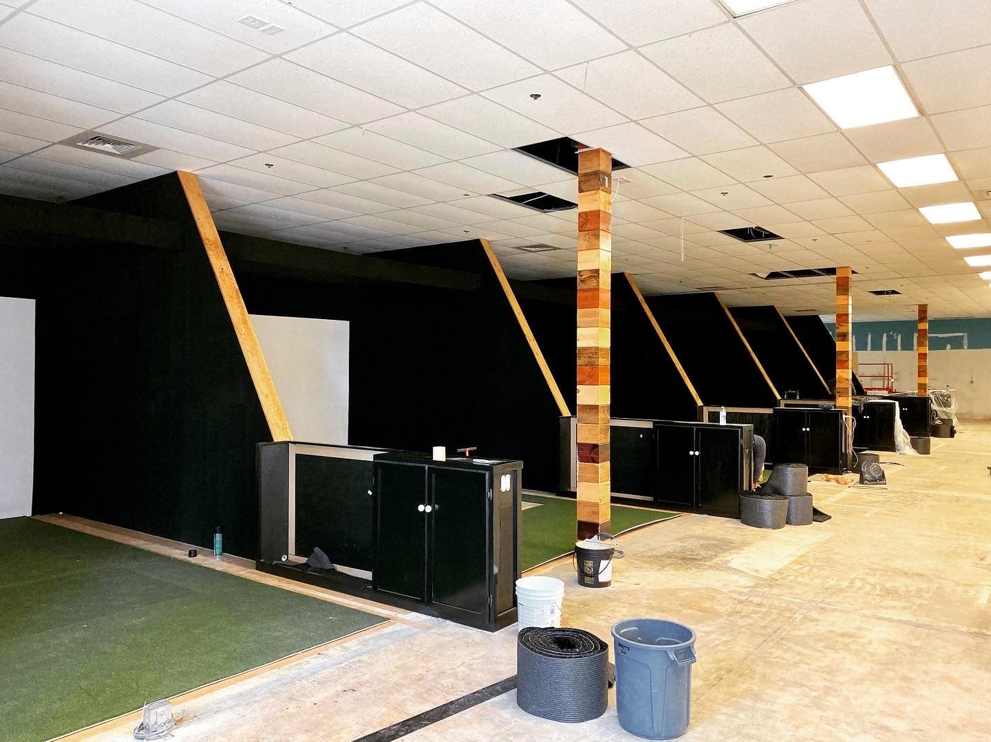 Golf Lounge 18 - Image 10