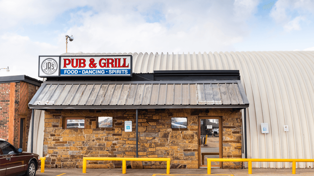 JR's Pub & Grill - Image 1