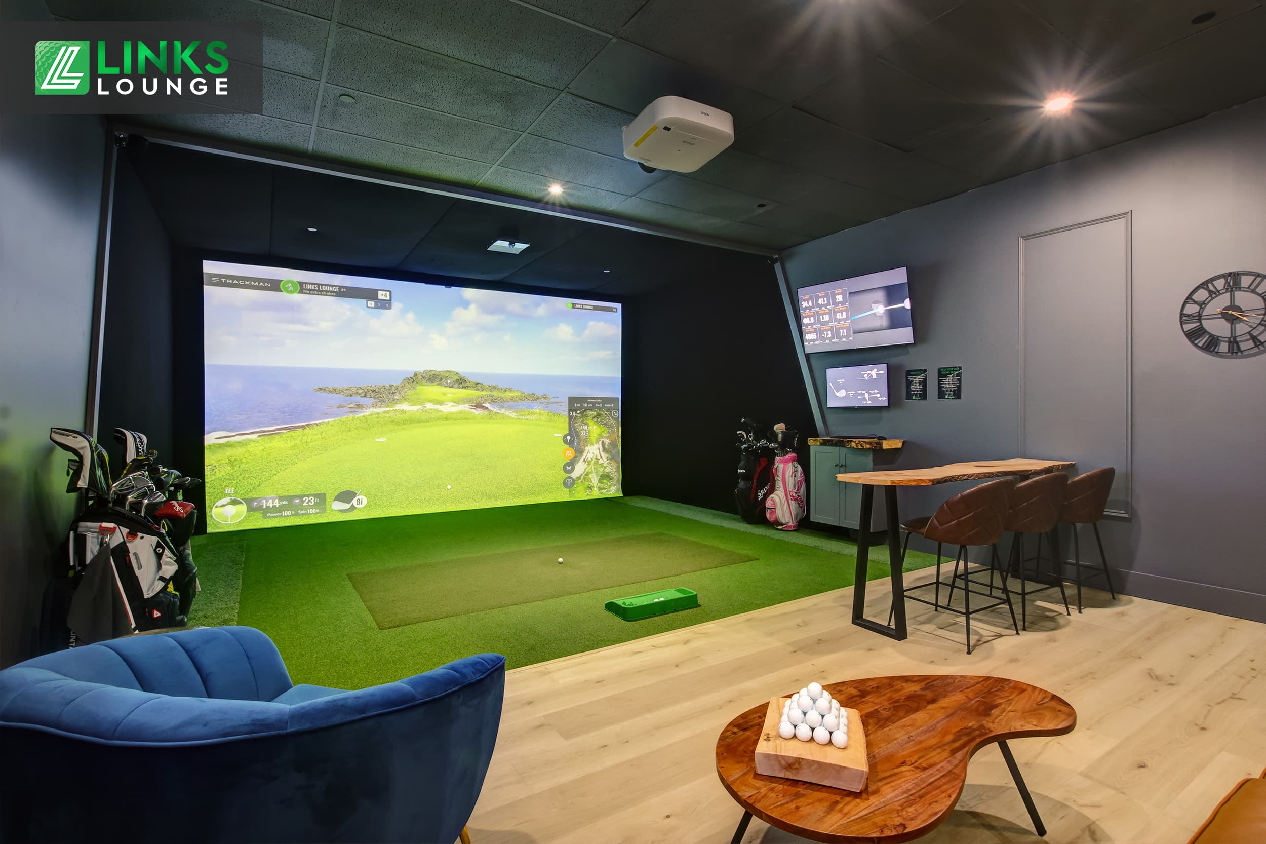 Links Lounge Premium Golf Suites - Image 3