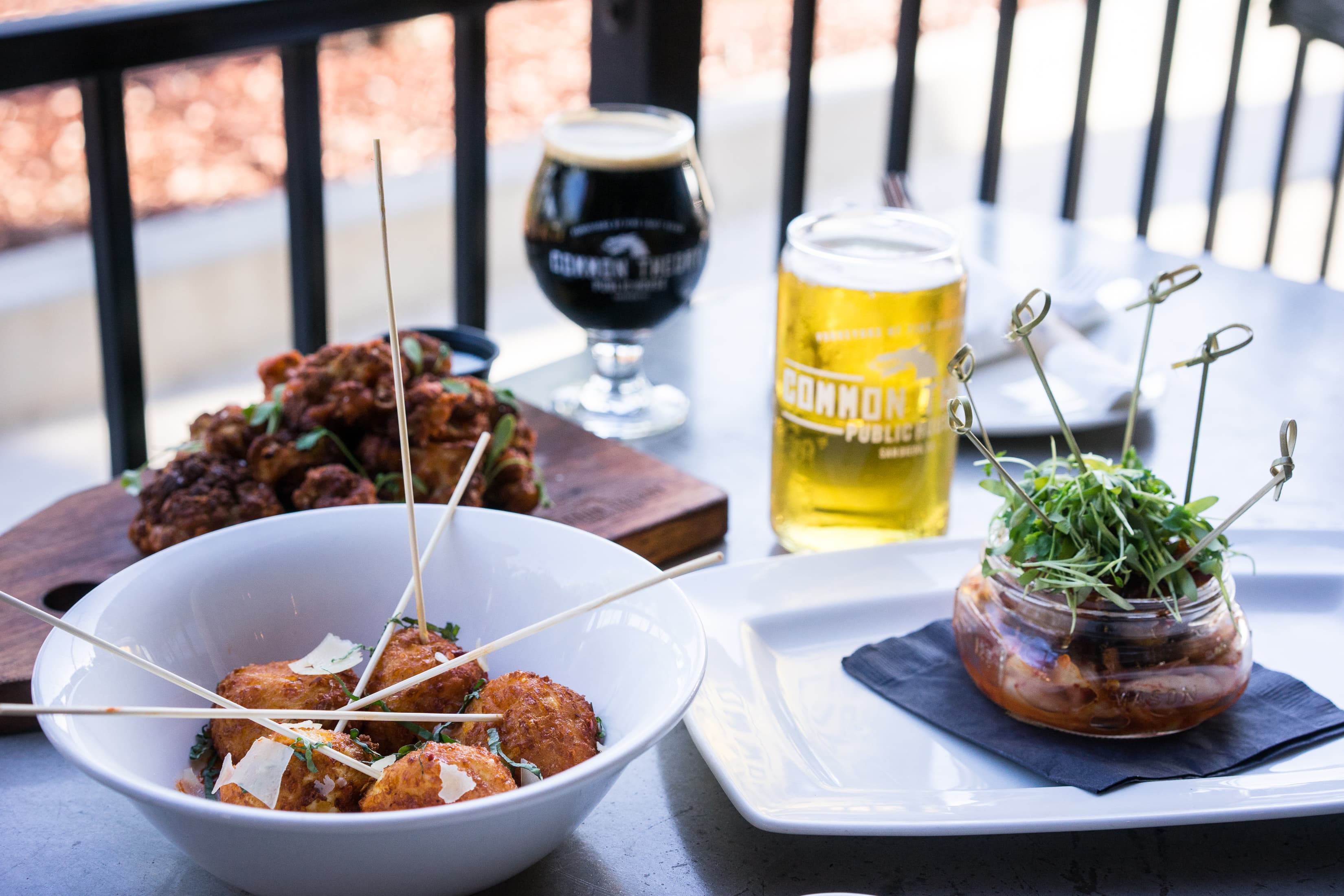 Common Theory - Image 8