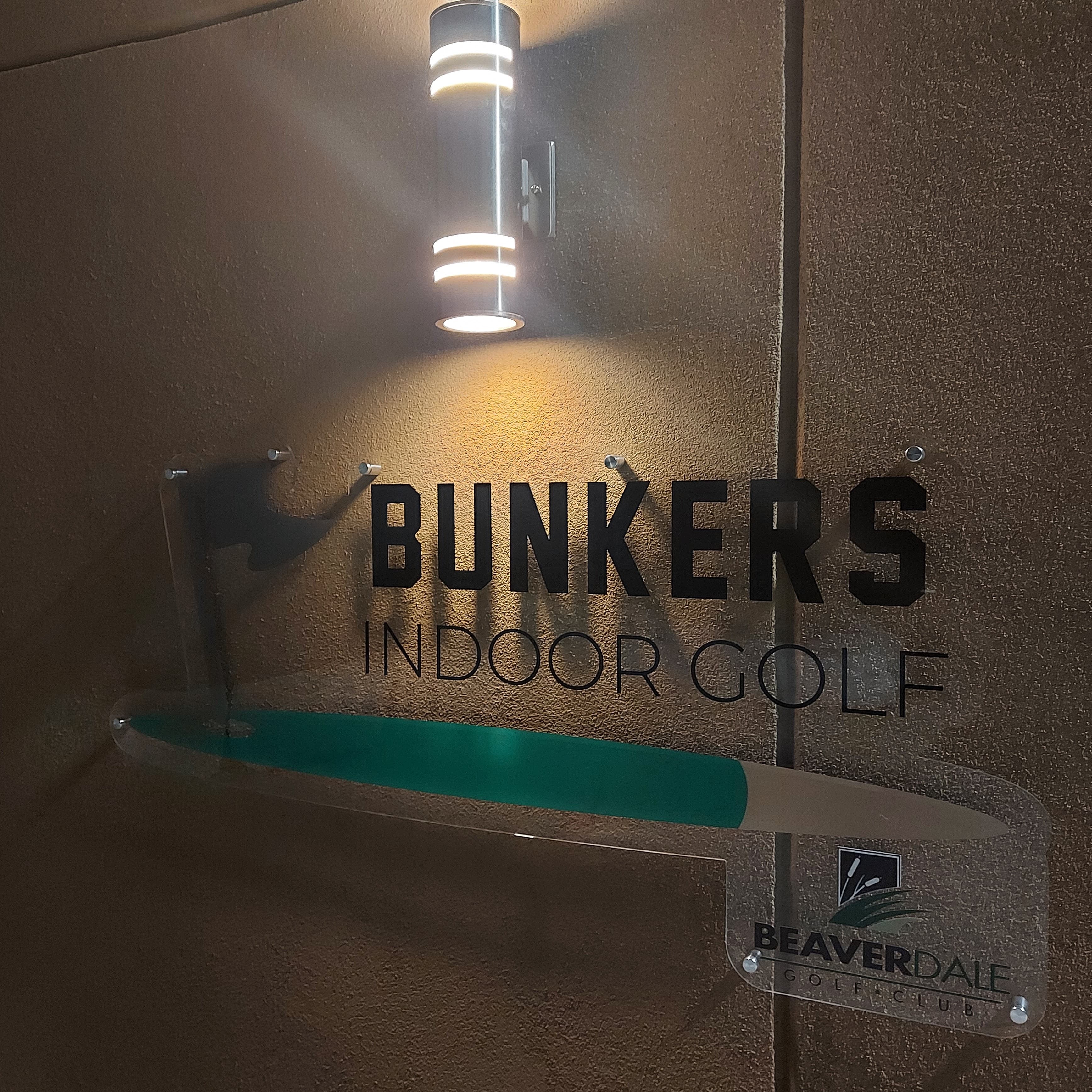 Bunkers Indoor Golf - Beaverdale - Image 9