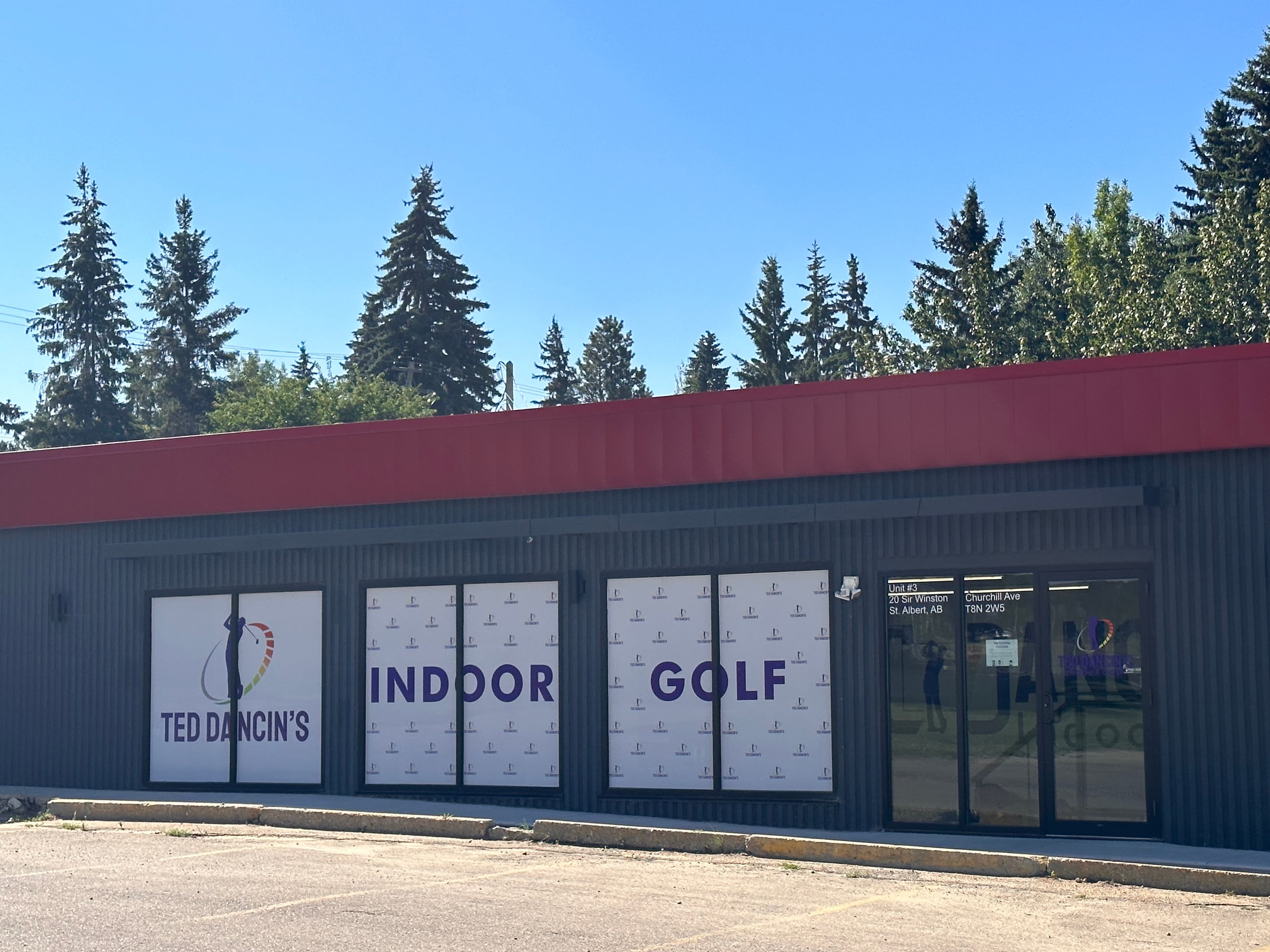 Ted Dancin's Indoor Golf - Image 1