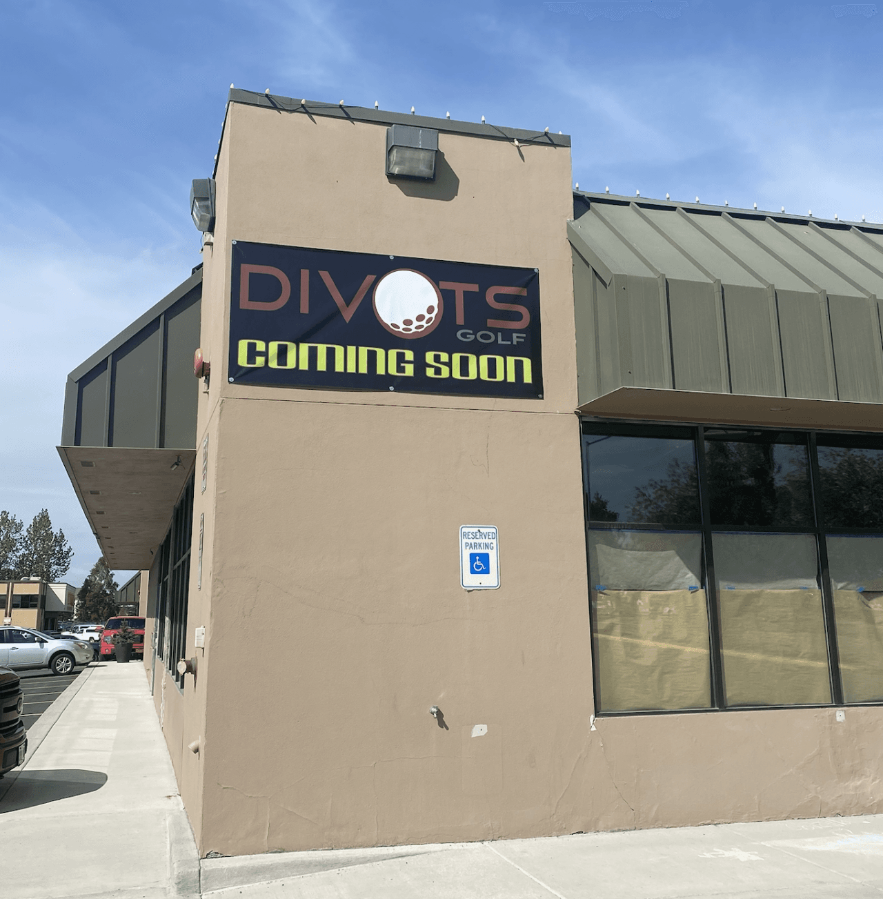 Alaska Sim 72 Golf (previously Divots Golf Anchorage) - Image 9