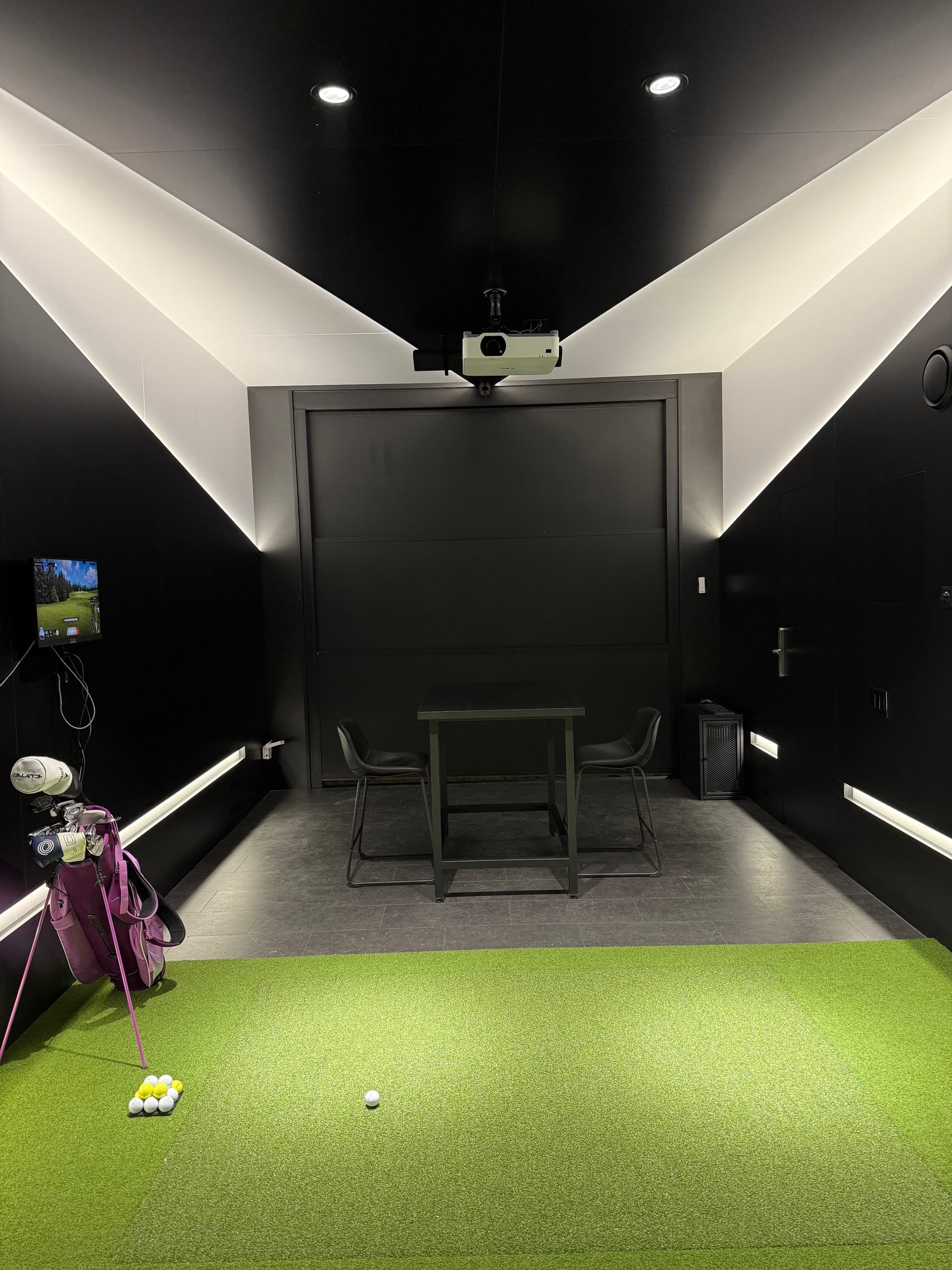 Remo Golf — Indoor Golf Simulator in Point Venture - Image 5