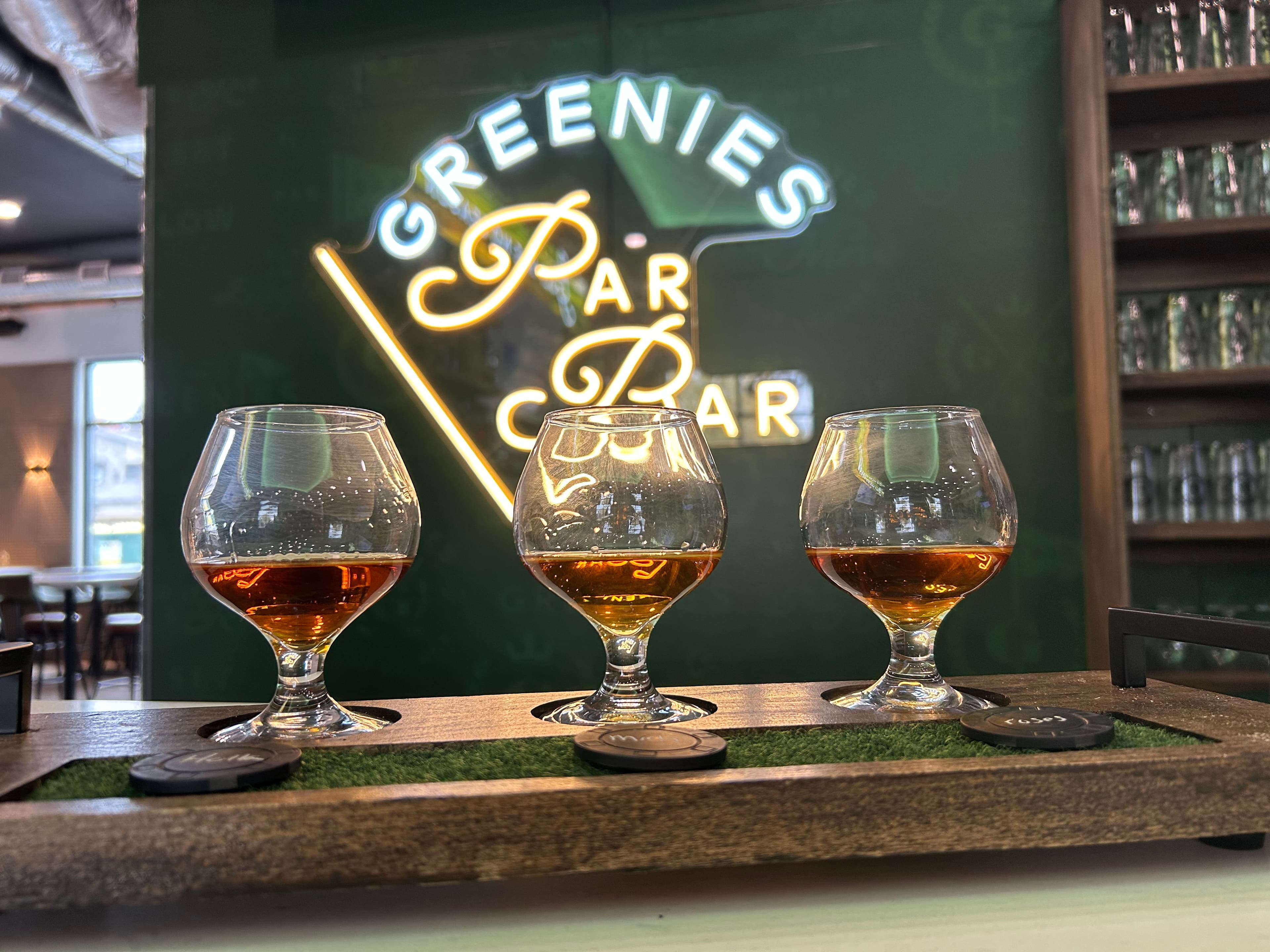 Greenies Golf Lounge - Image 3