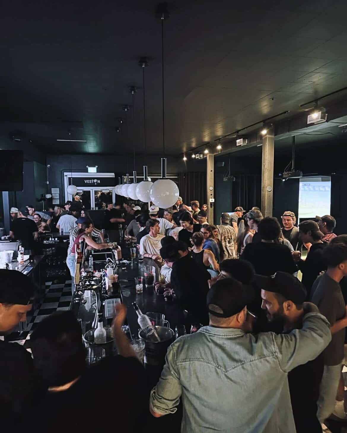 Le Veston Vert - Image 4