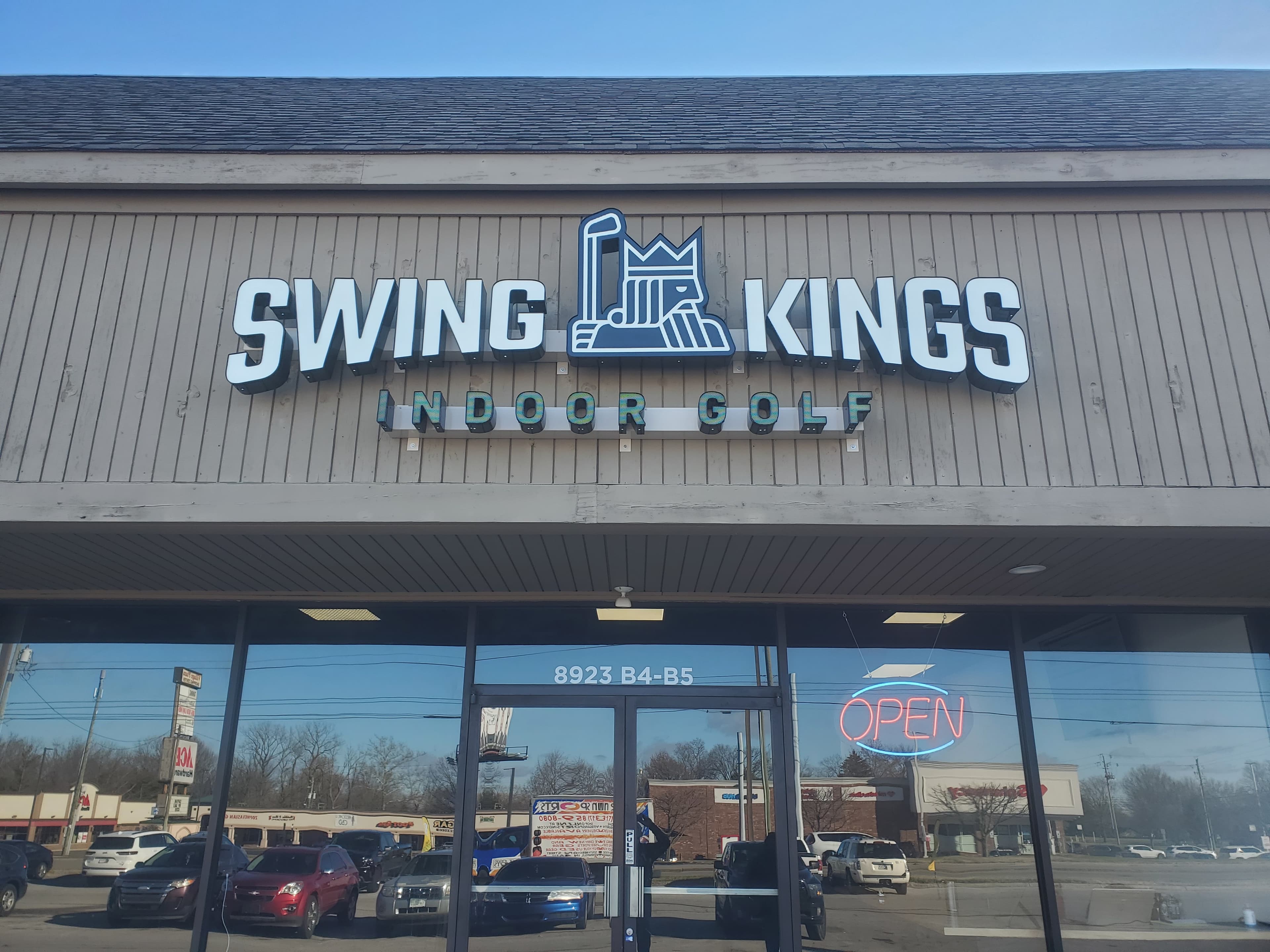 Swing Kings Indoor Golf - Image 10