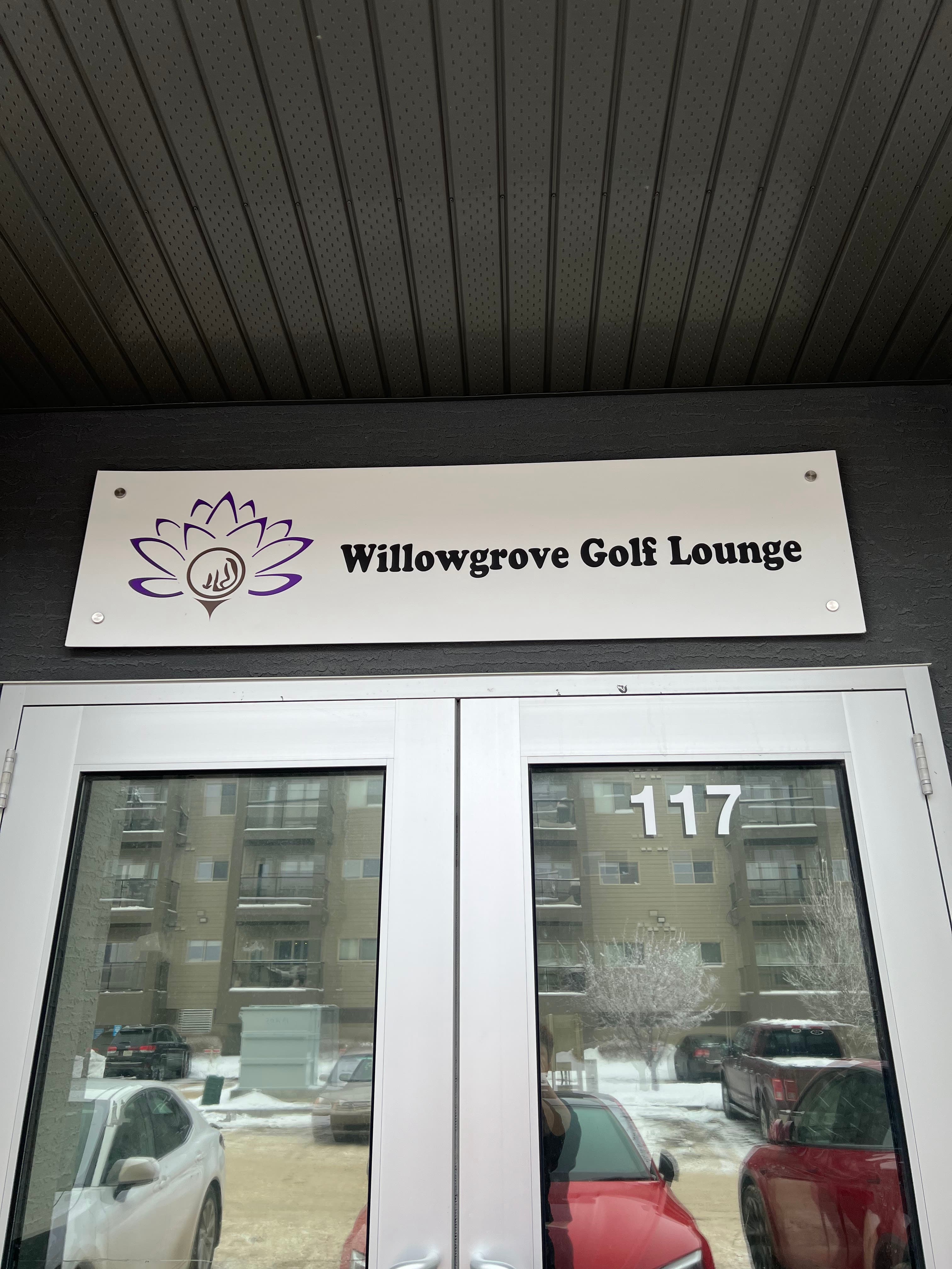 Willowgrove Golf Lounge - Image 8