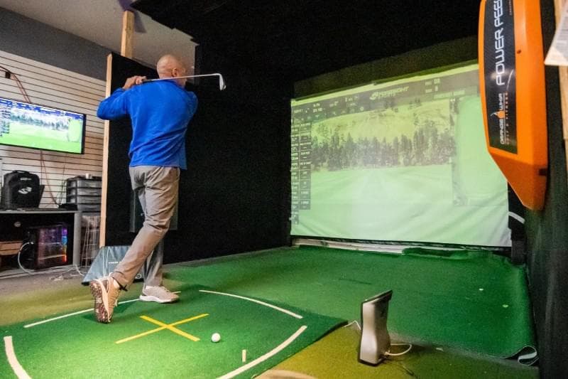 Mega Golf Center - Image 9