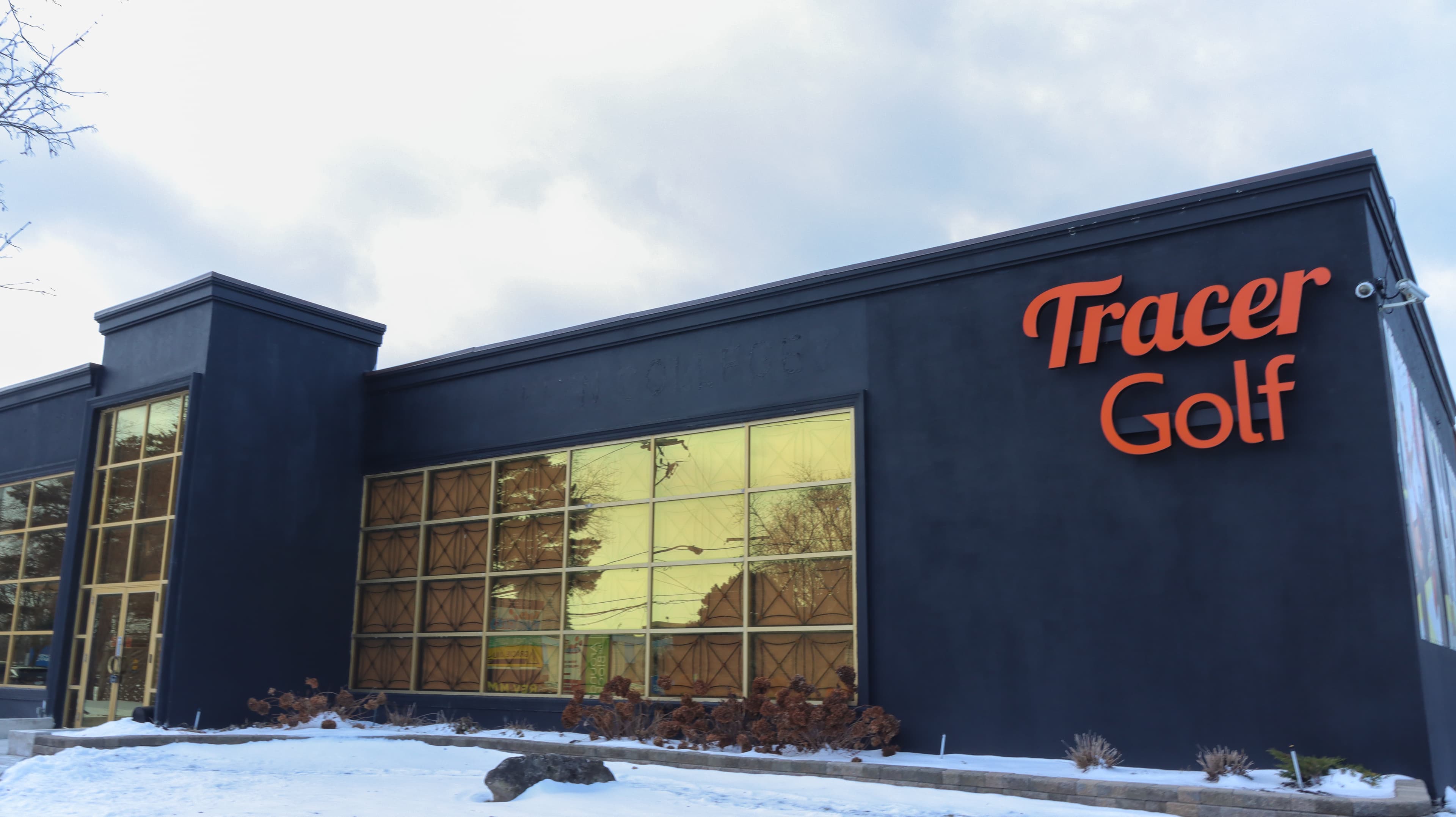 Tracer Golf Driving Range