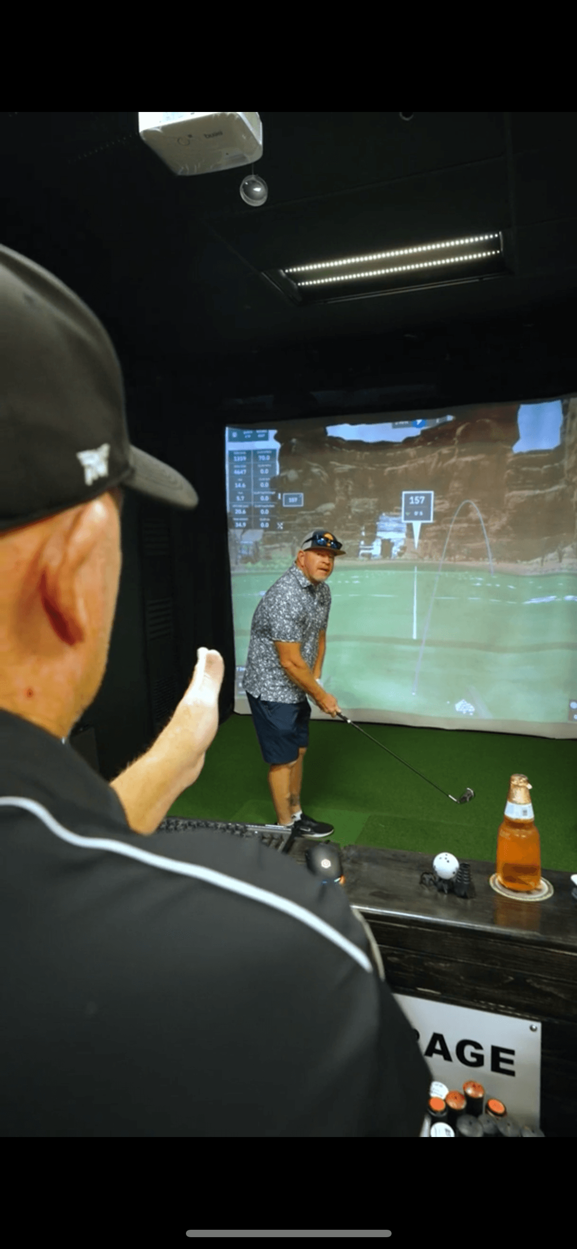 NB Par Tee Haus - Image 1