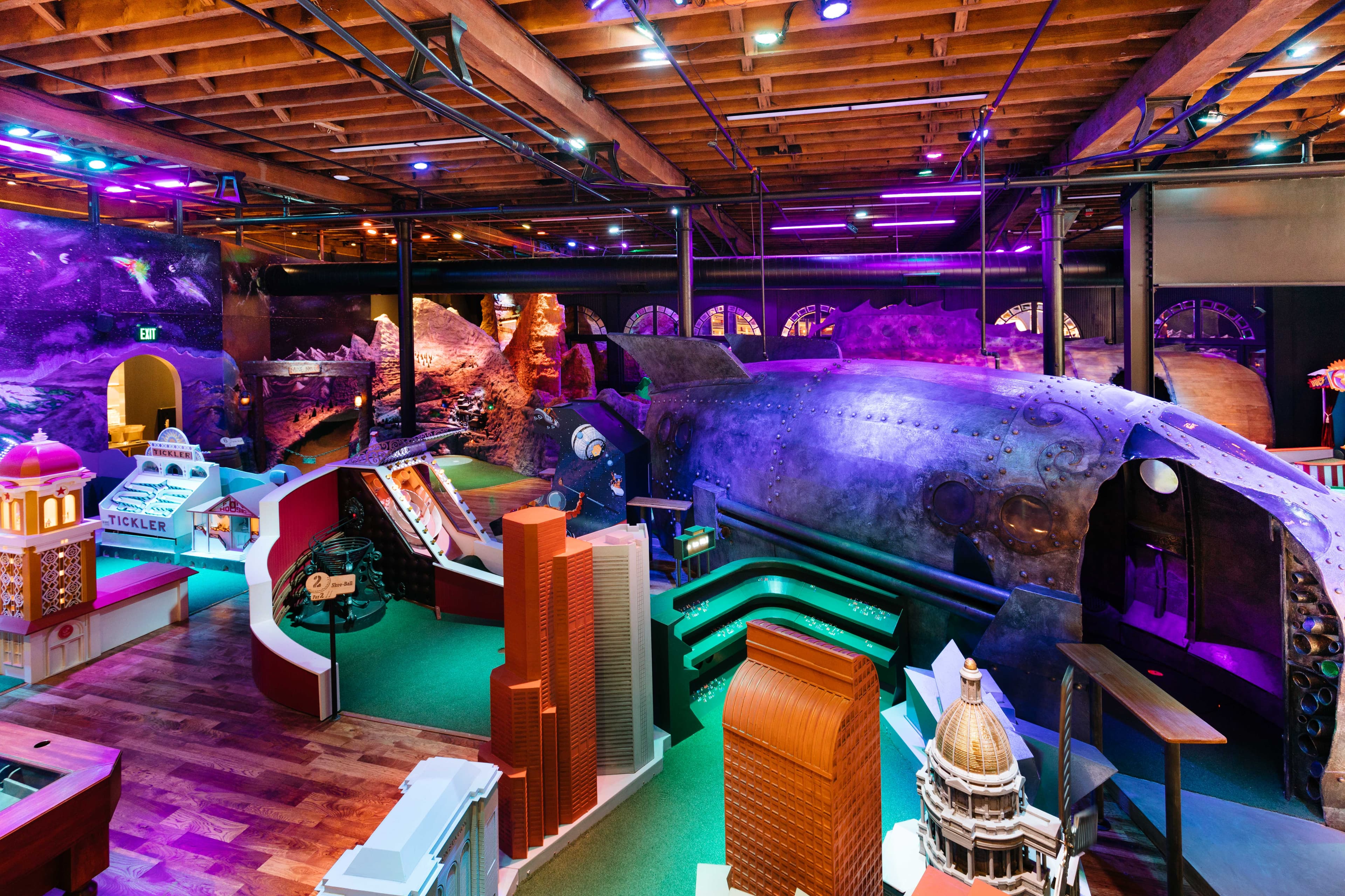 Holey Moley Golf Club Denver - Image 2