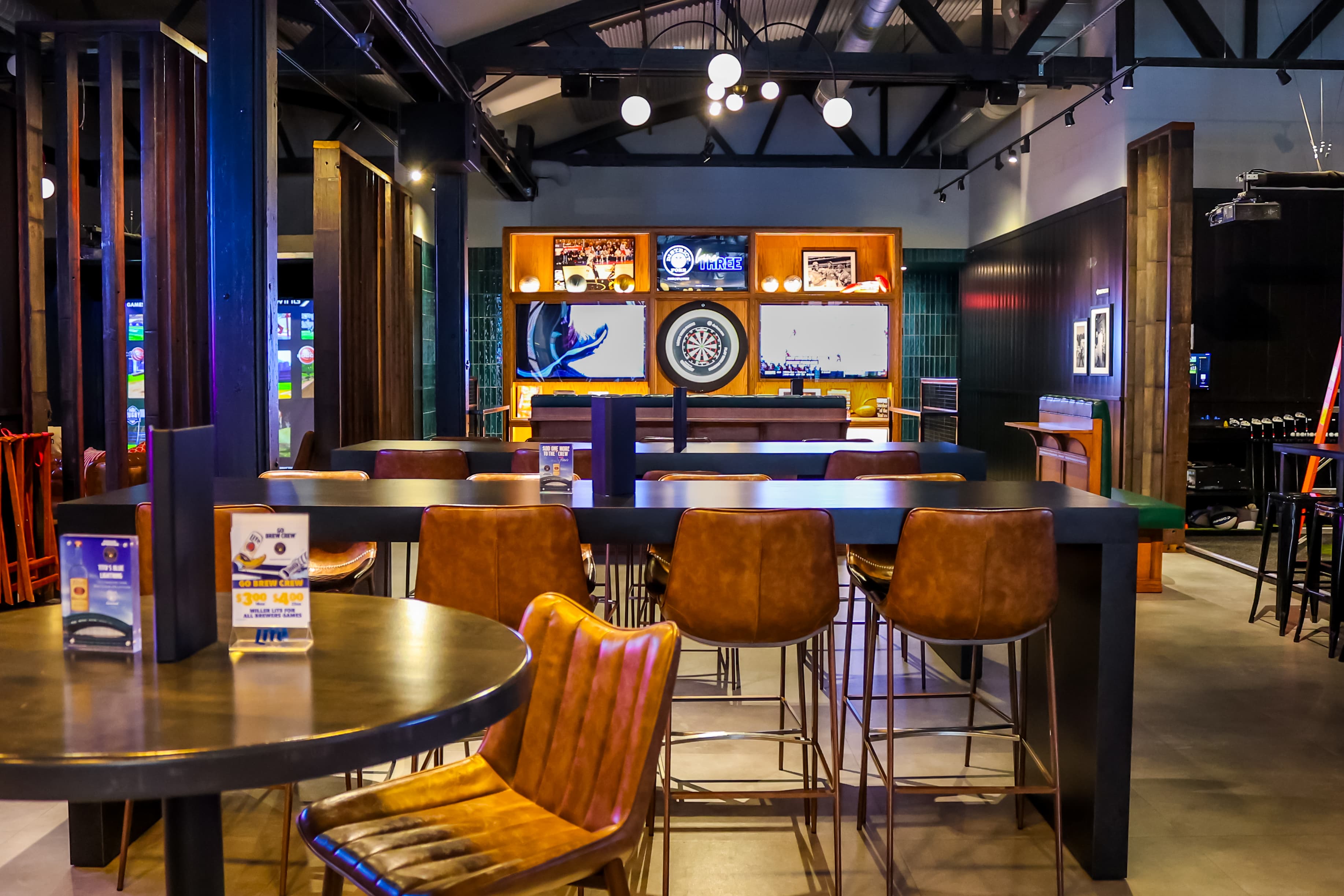 District Fore Social