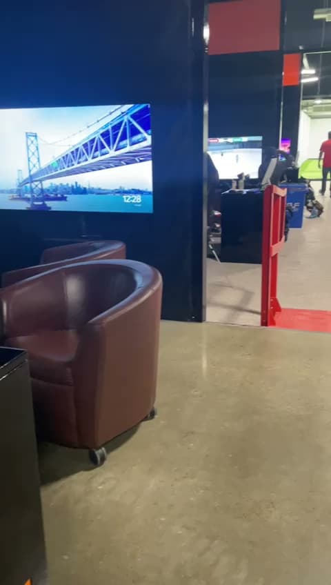 THE GOLF FACTORY - Image 8