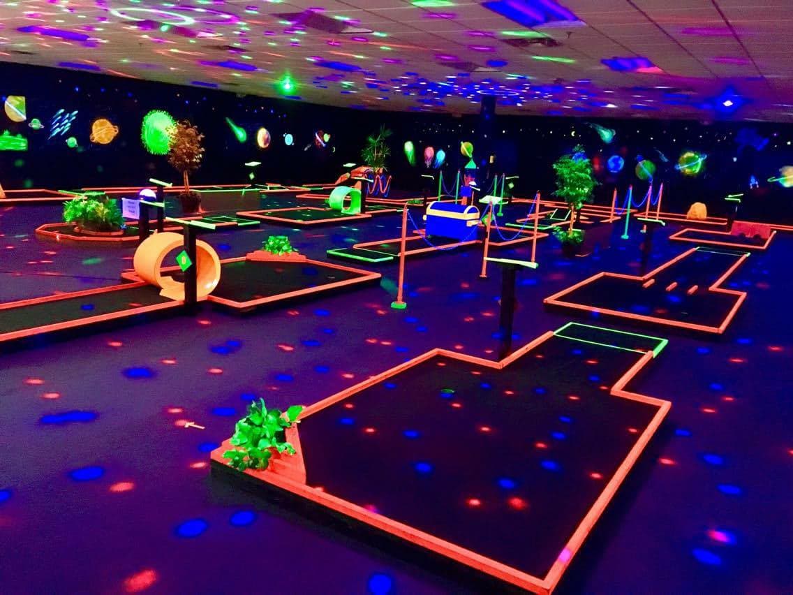 Mini Golf & Bungee Jump - Image 10