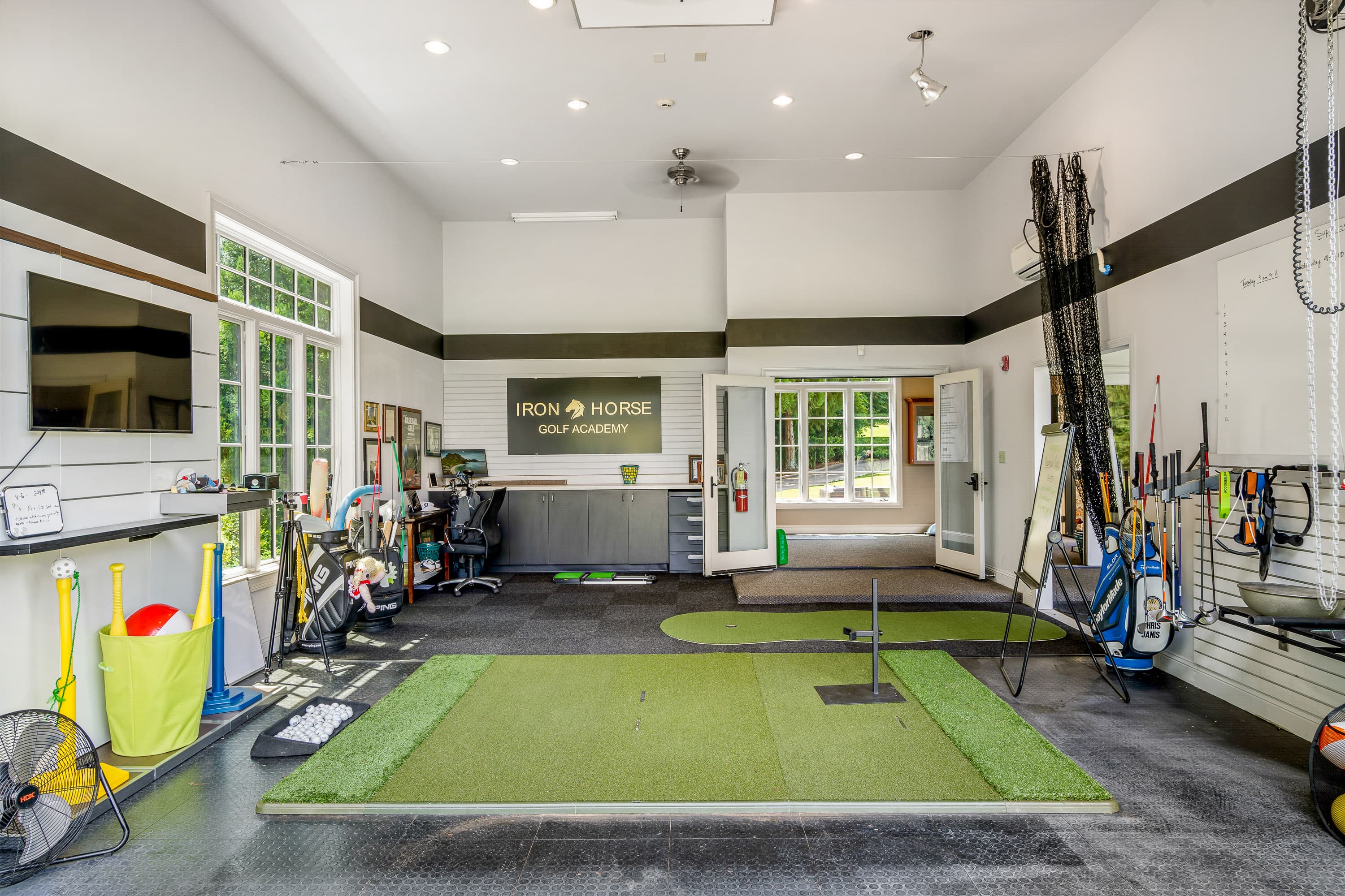 Iron Horse Golf Academy - Image 1
