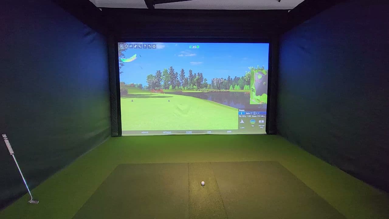 Bogey's Indoor Golf - Image 2