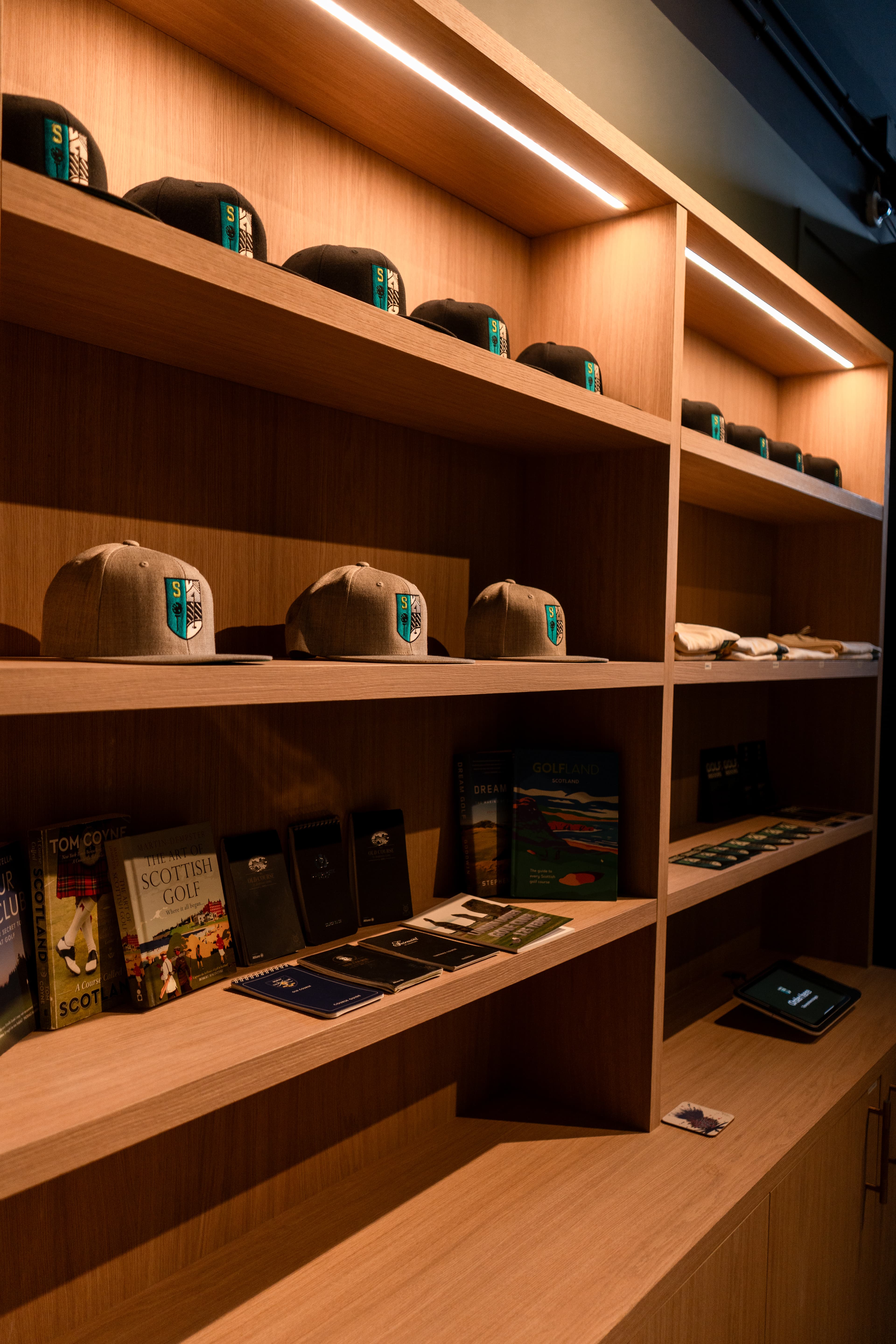 SWINGS Indoor Golf - Image 5