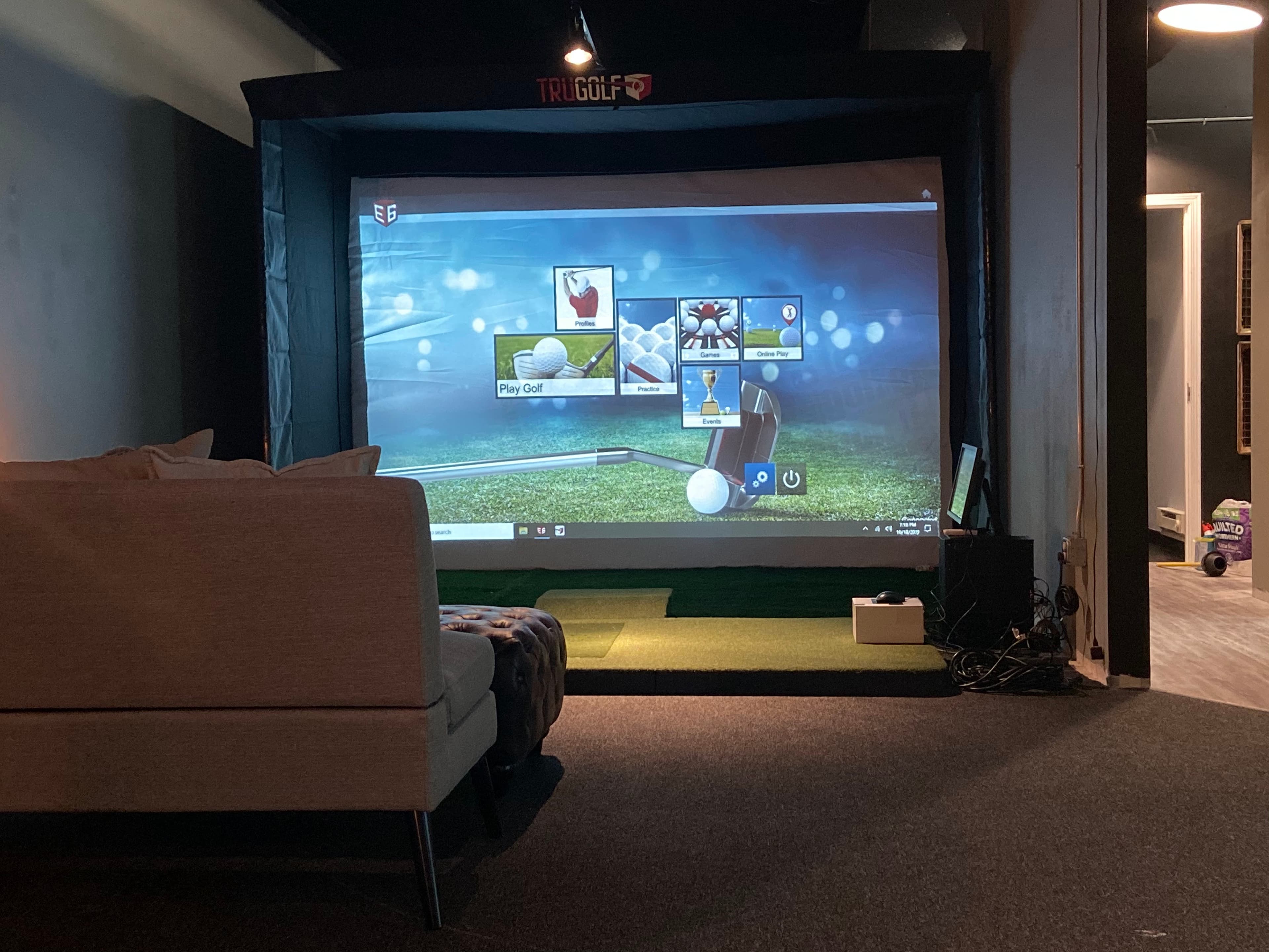 Appleton Indoor Golf - Image 3