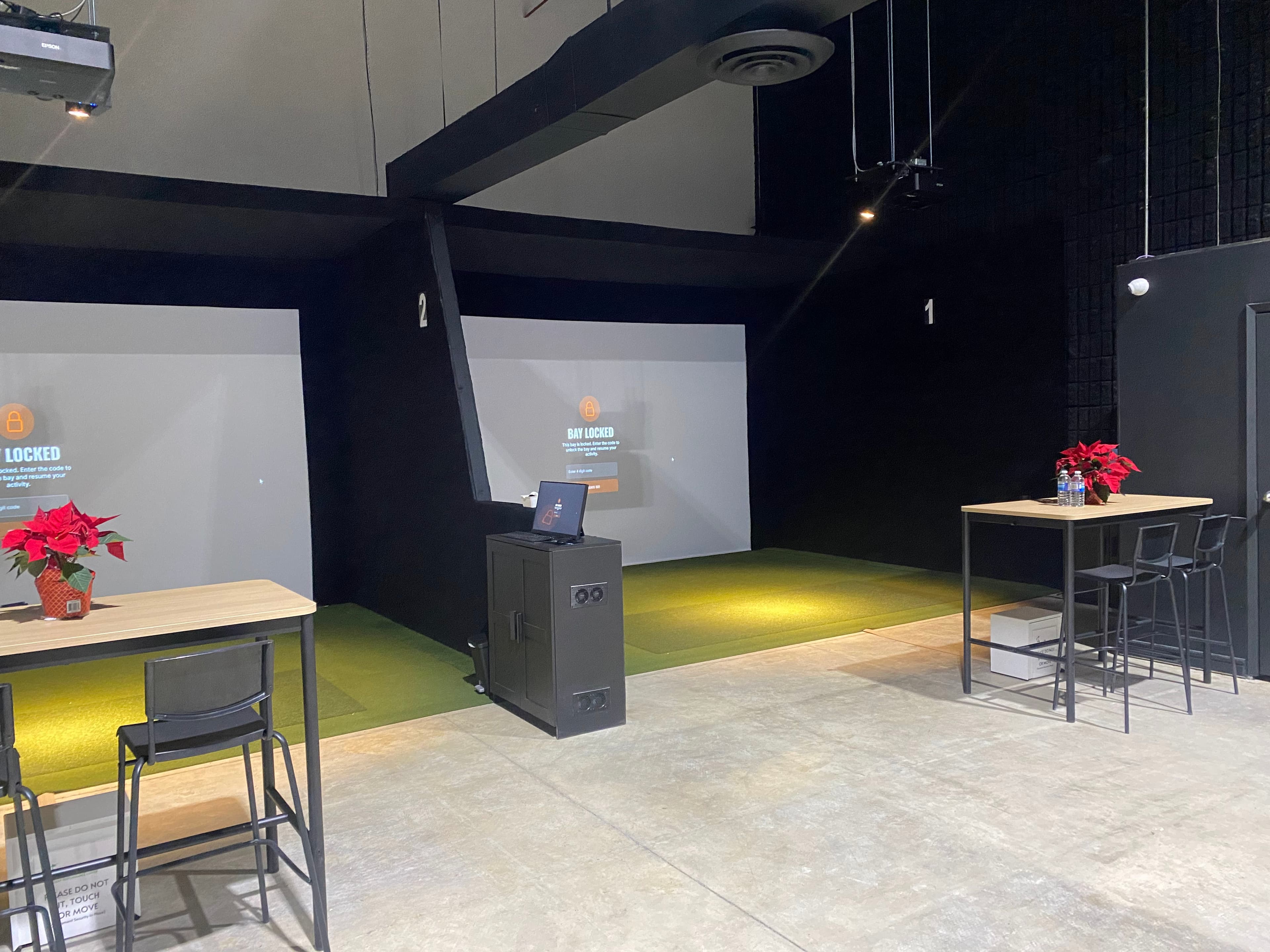 Ace Track Indoor Golf Center - Image 8