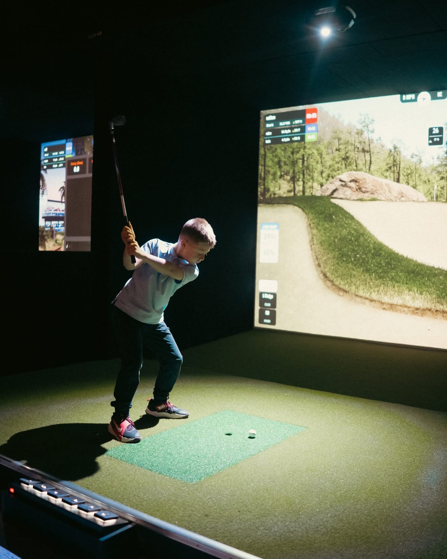Le19 Golf Lounge - Image 6