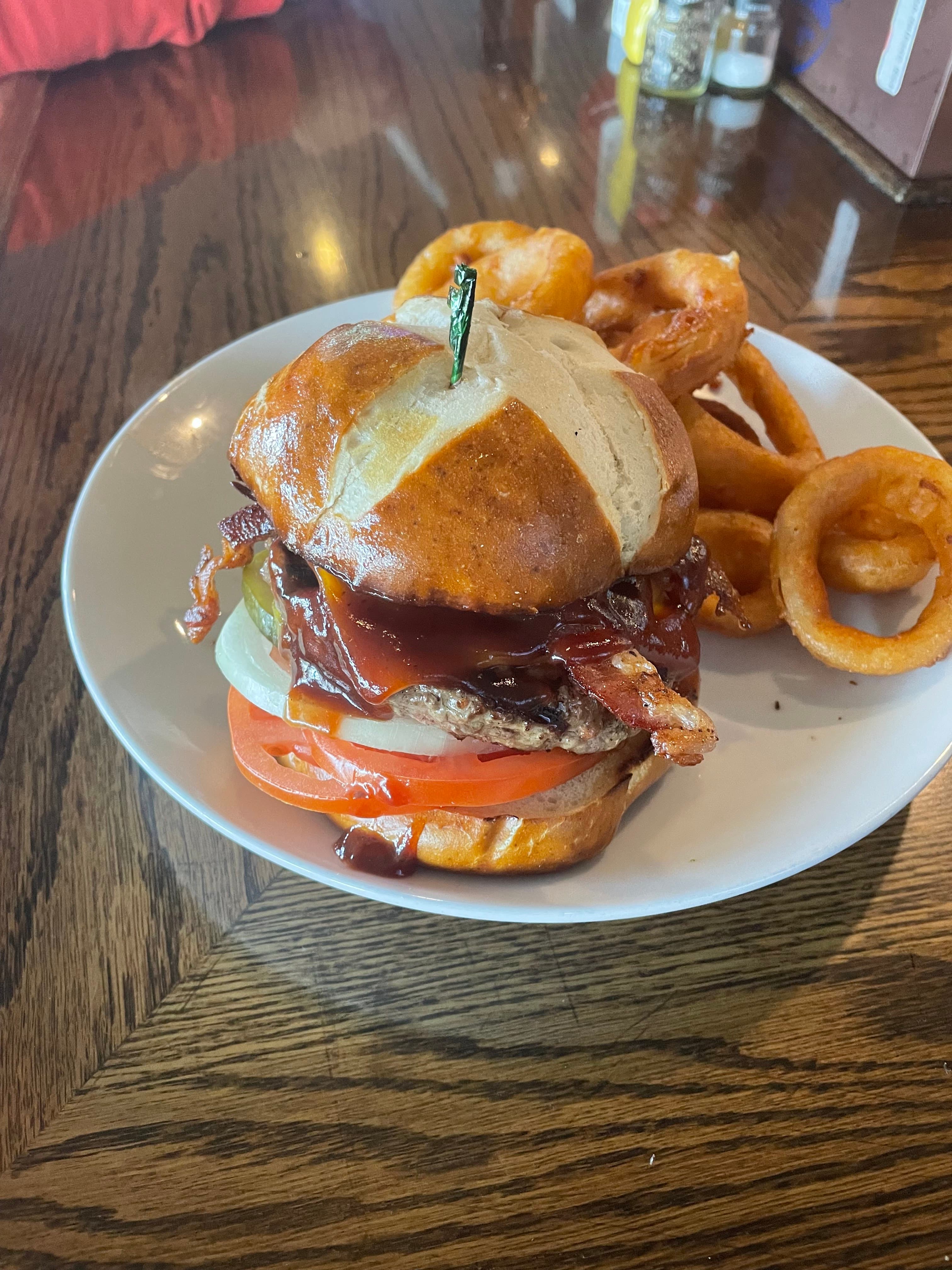 The Oaks Grille - Image 2