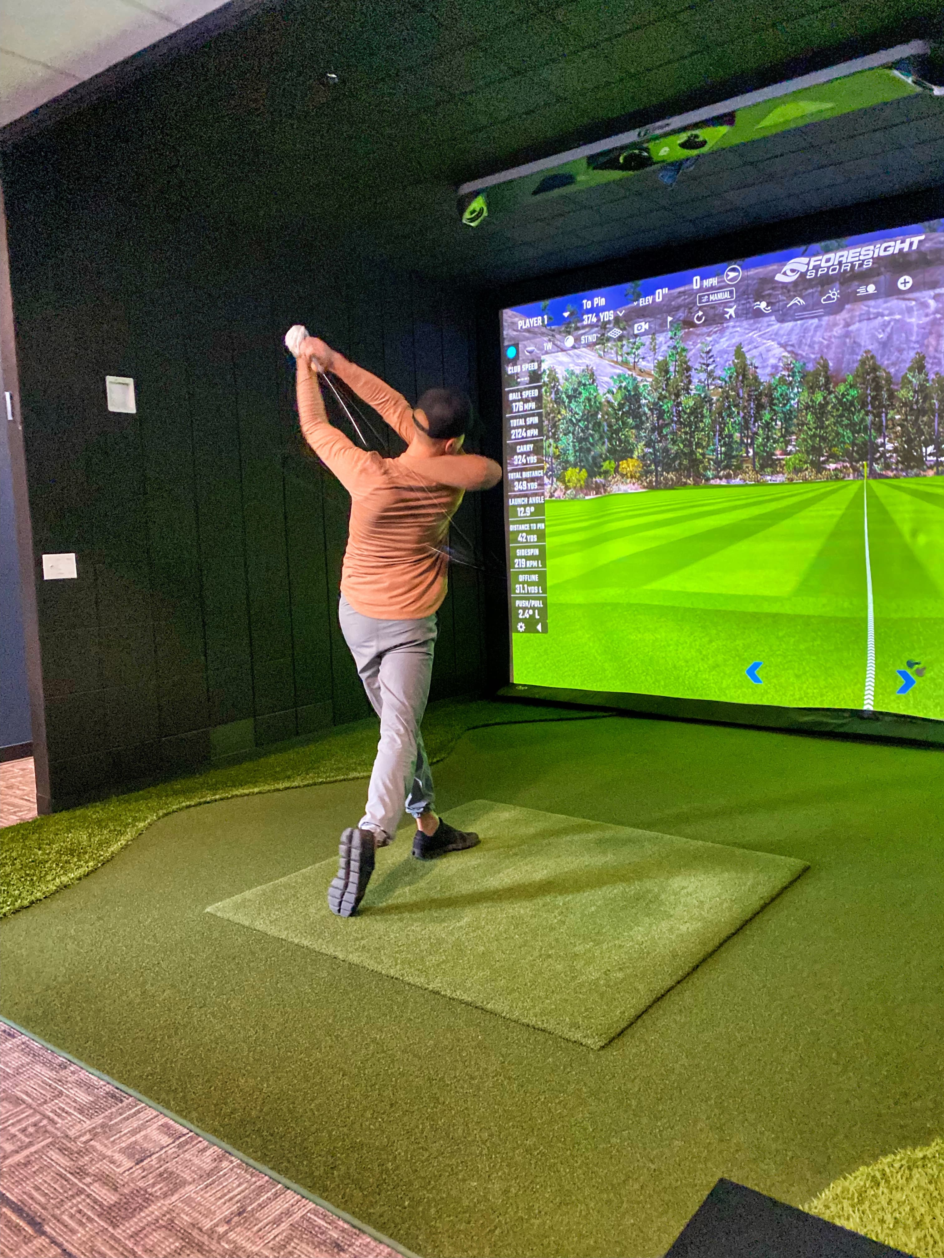 Lakes Golf Simulator - Image 10