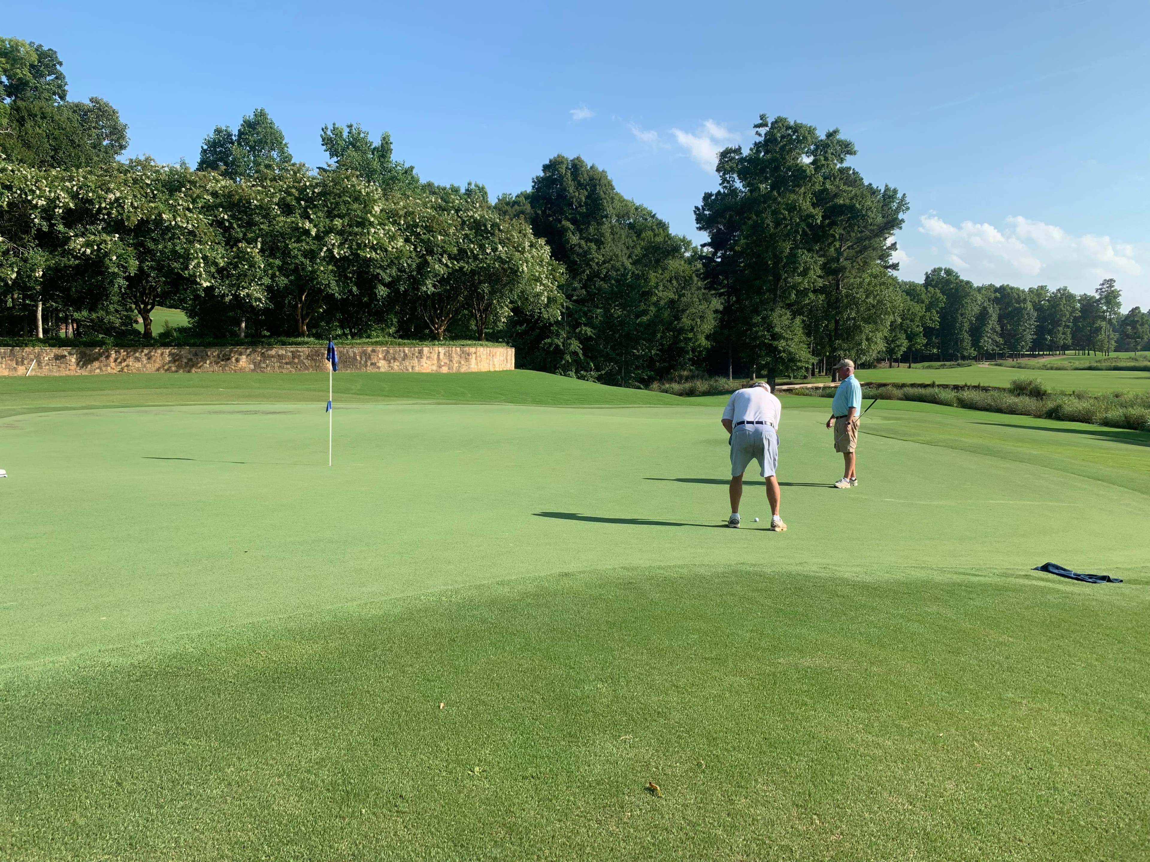 Moore's Mill Club - Image 6