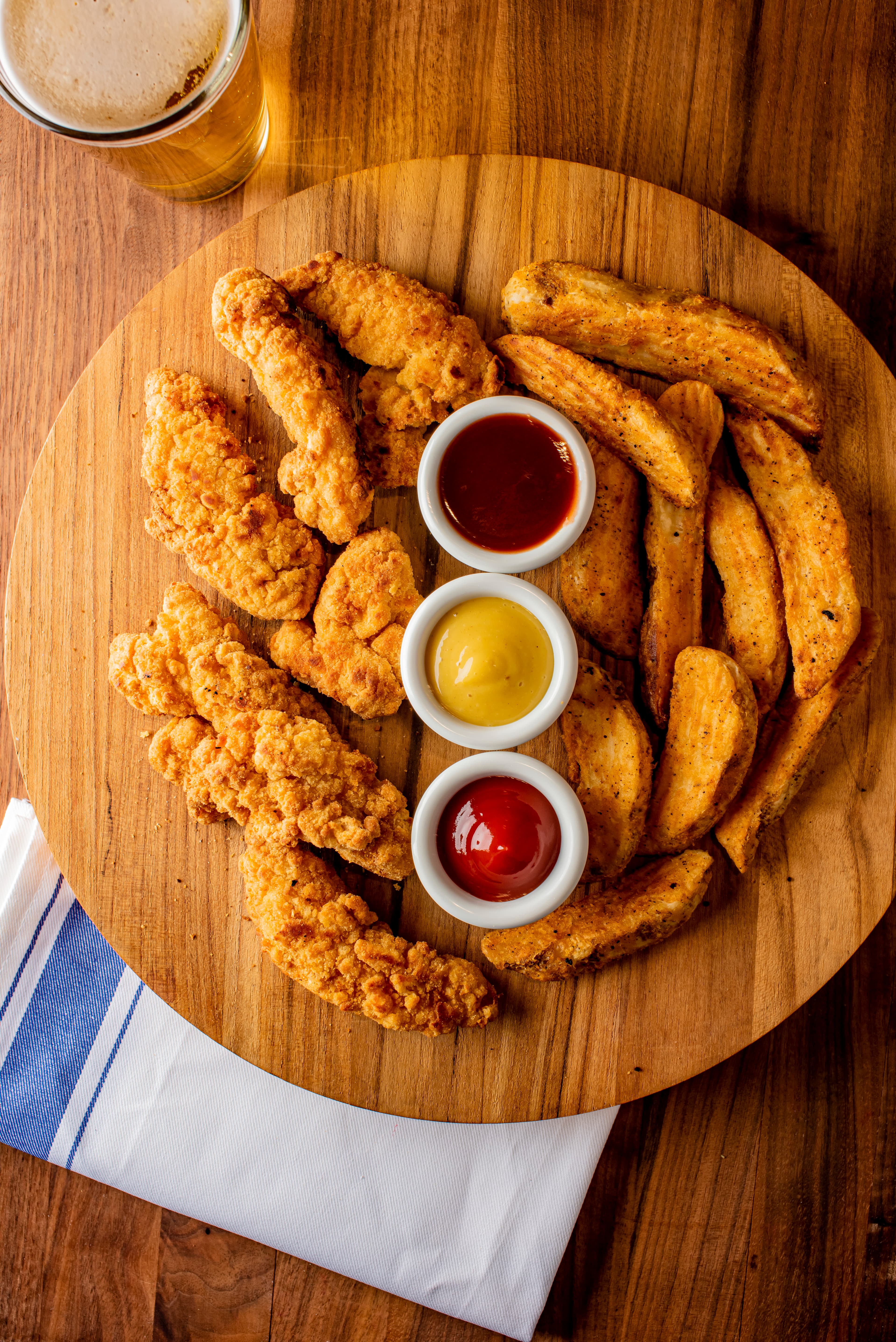 The Water Hazard Bar + Lounge at Chelsea Piers - Image 8