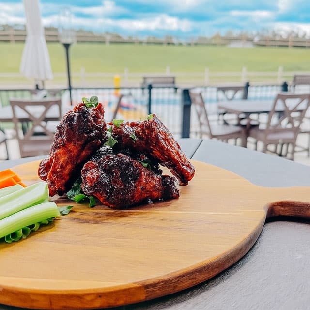 Mulligans at the Bluffs - Image 7