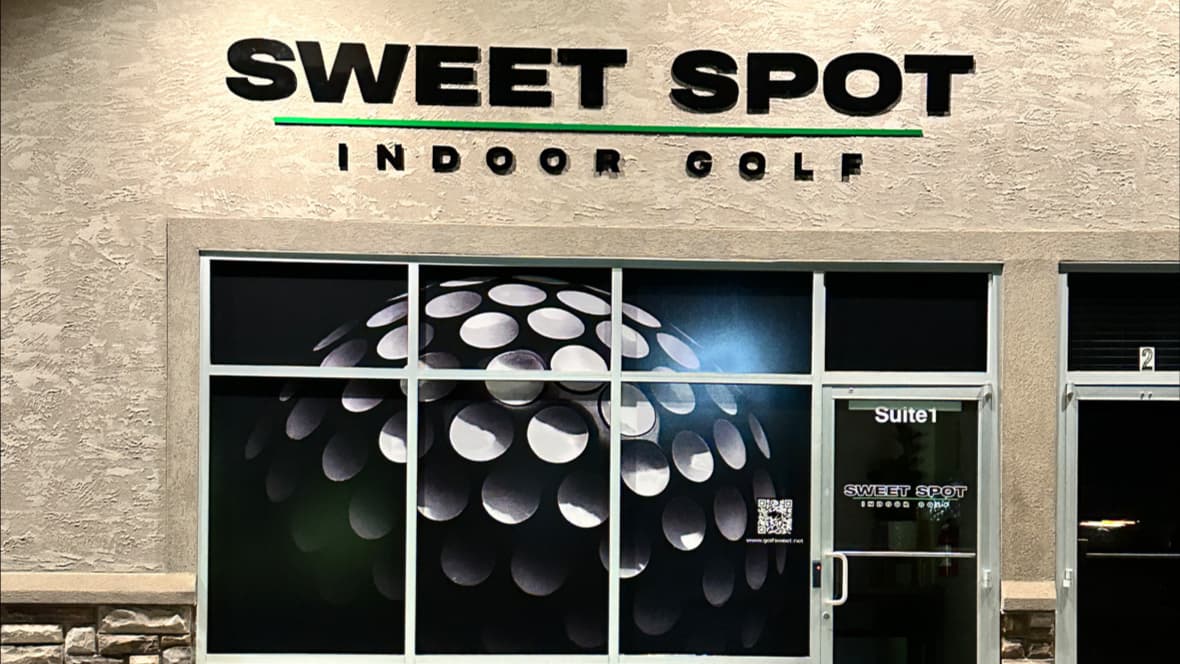 Sweet Spot Indoor Golf - Image 1