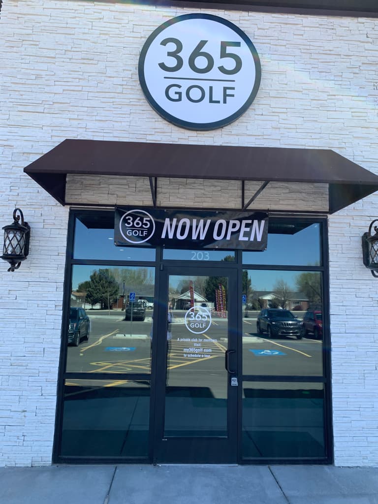 365 Golf Riverton - Image 2