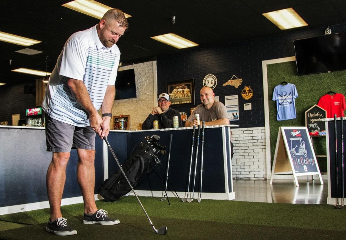 UnderPar Golf Lounge - Image 5