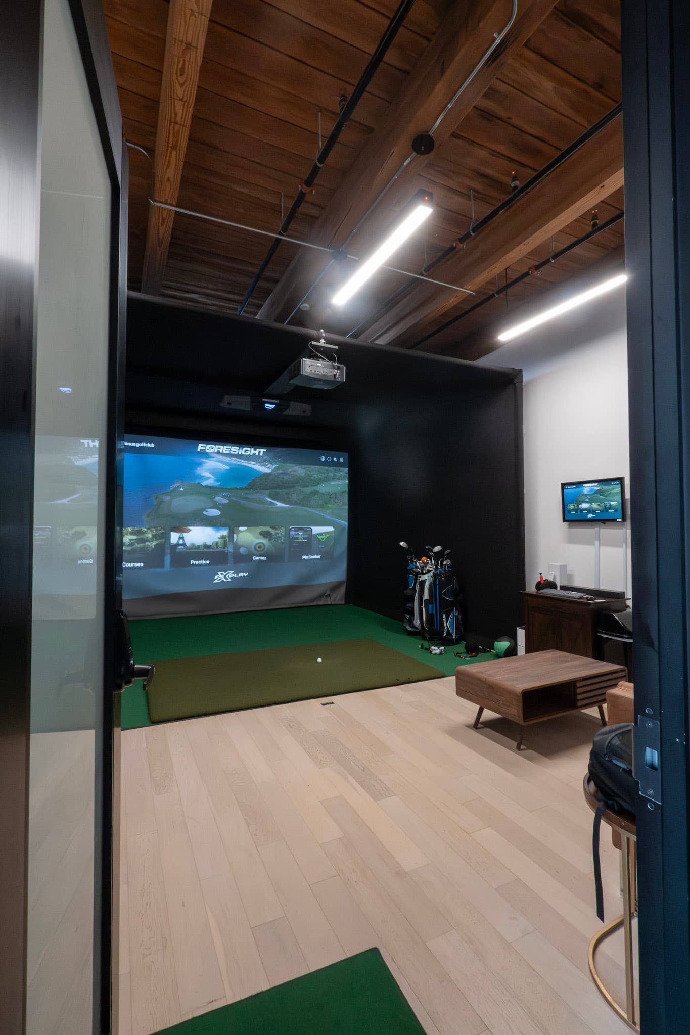 Gowanus Golf Club - Image 9