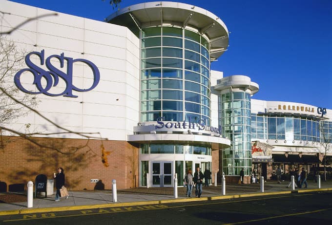 Golf Lounge 18 - Image 6