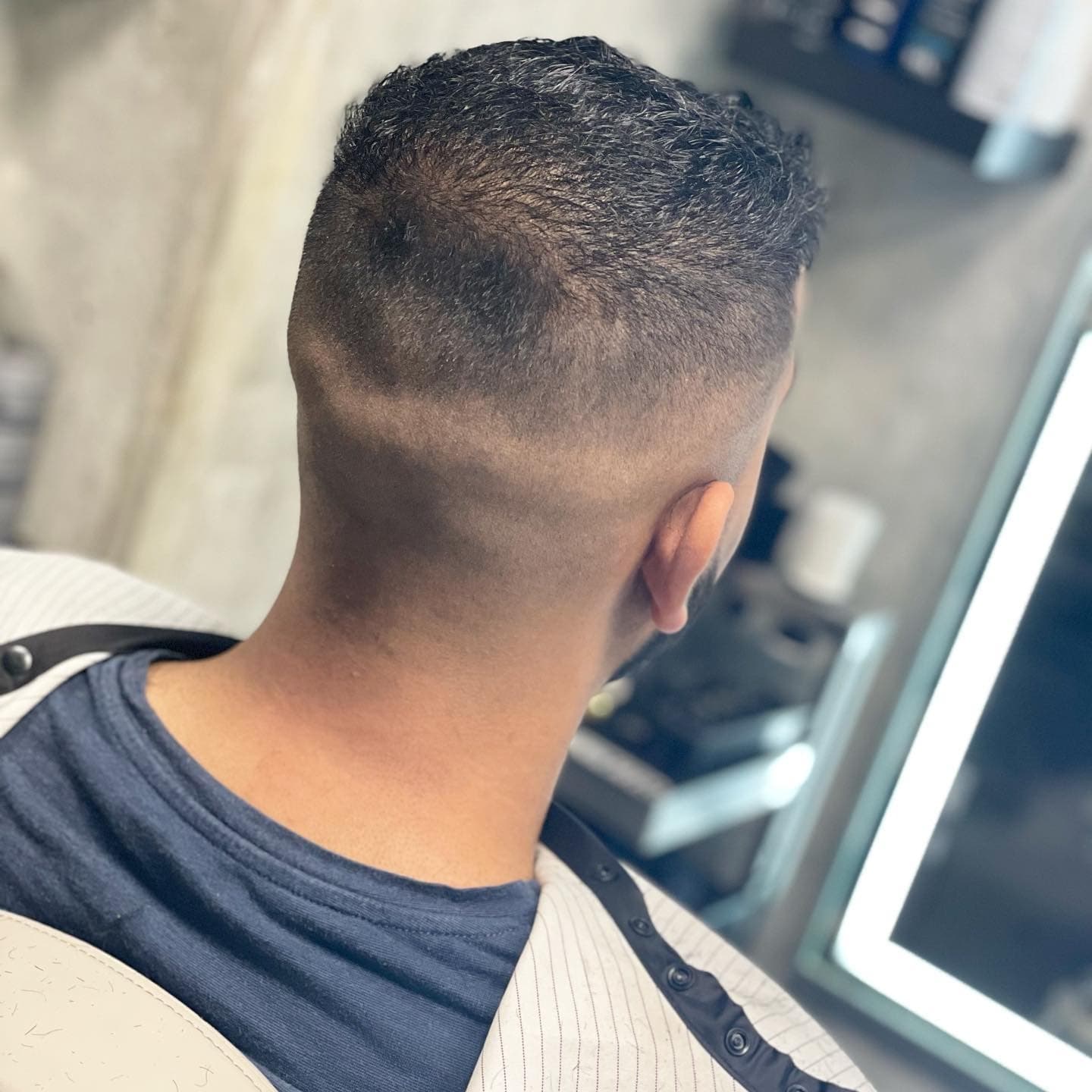 Fade Range - Barbershop Hair Salon & Indoor Golf Course - Image 9