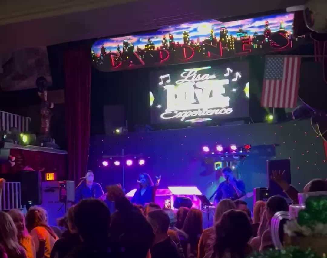 Capone's Restaurant & Lounge - Image 7