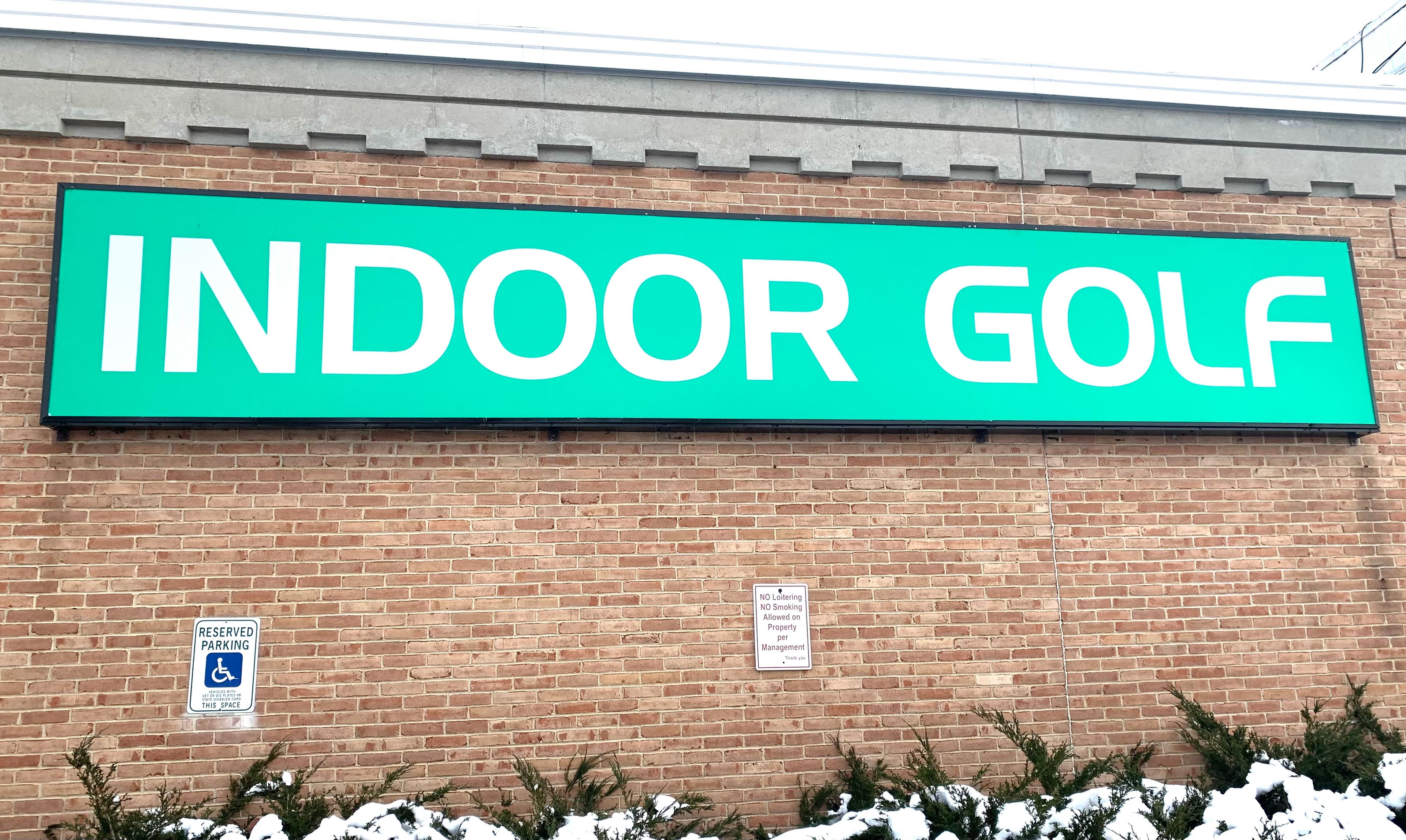 Green Bay Indoor Golf - Image 10