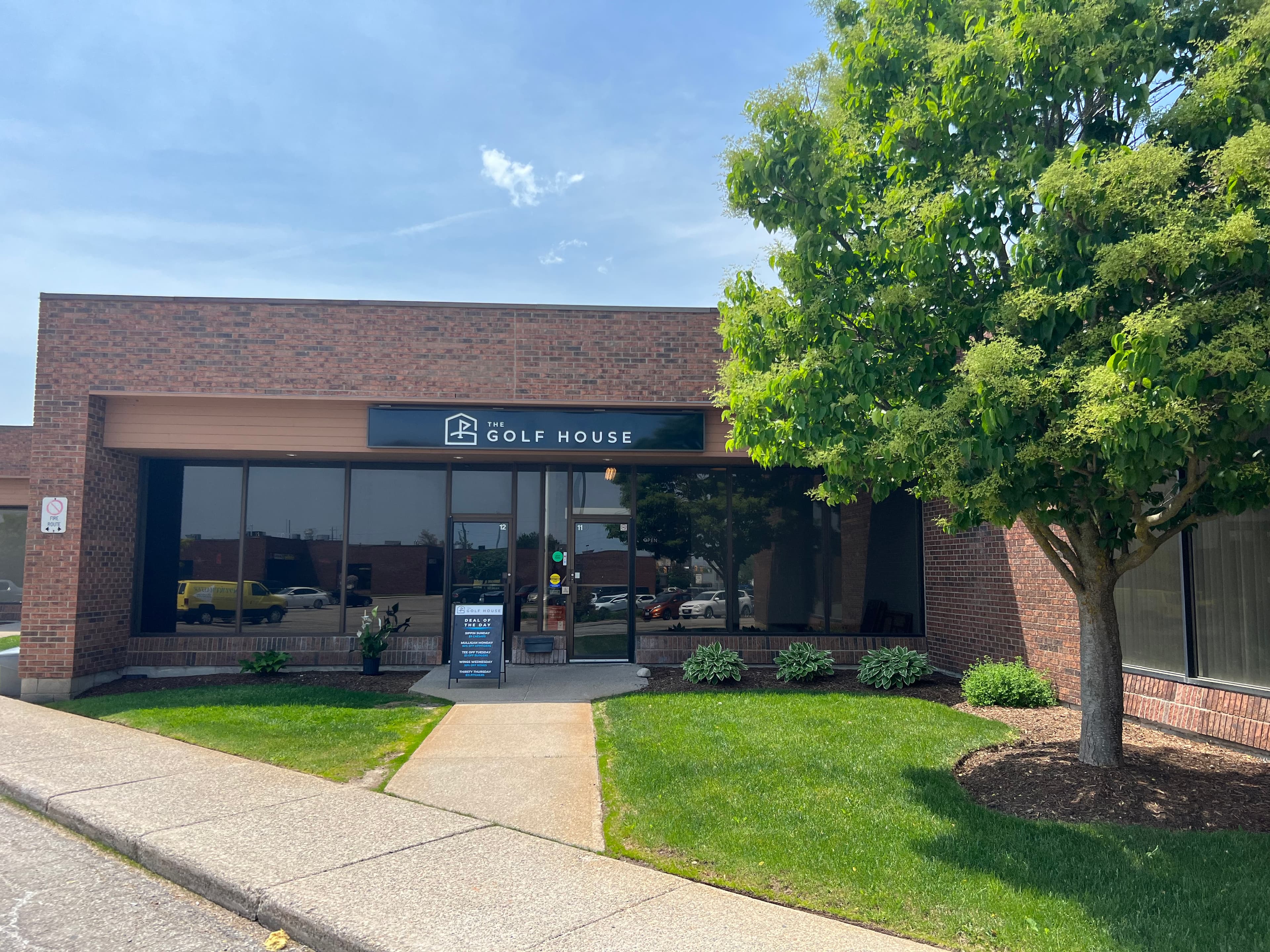 The Golf House & Sports Bar - Image 4