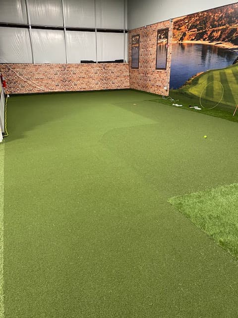 8 Gradys Golf - Image 1