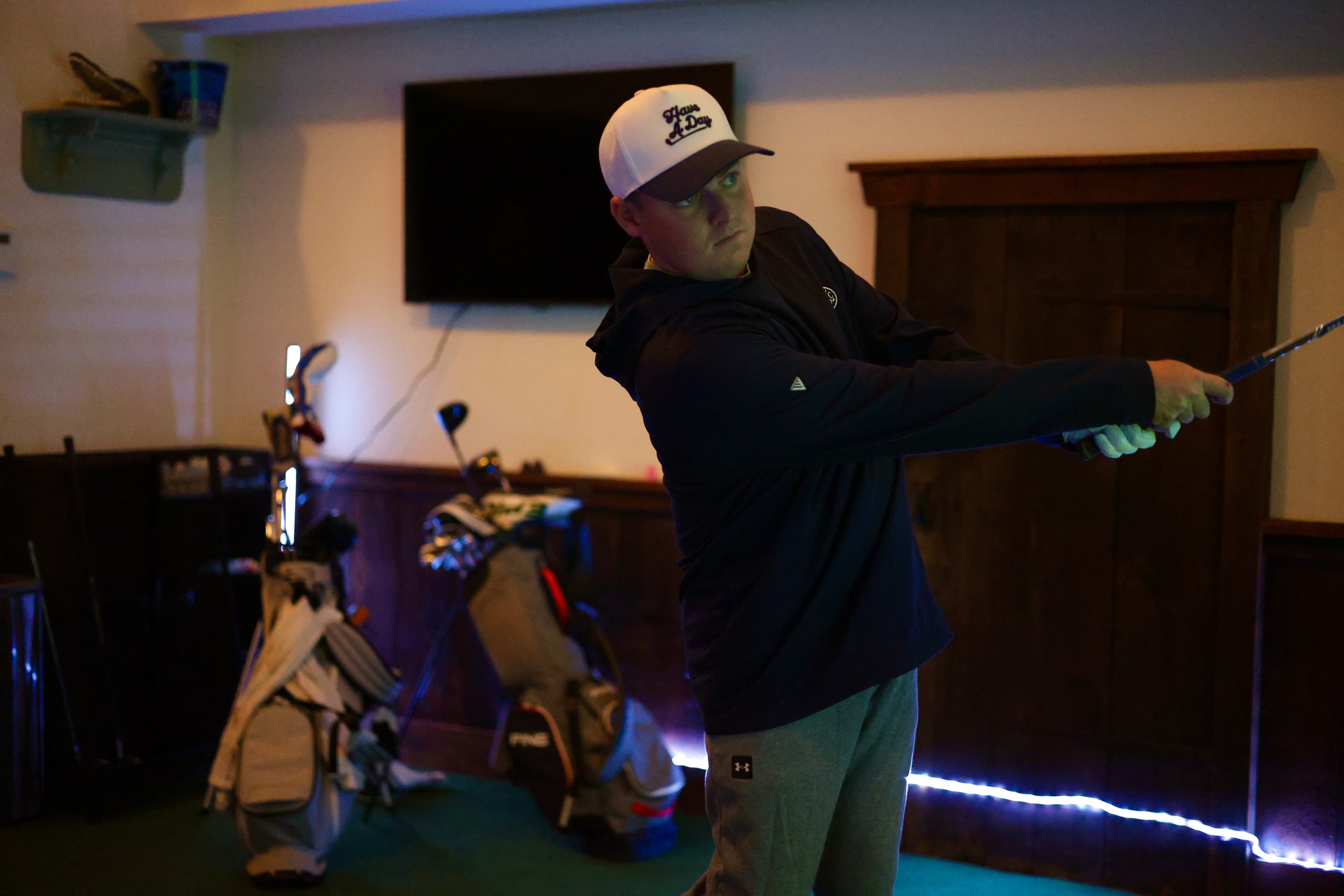 Slowroll Golf & Social - Image 6