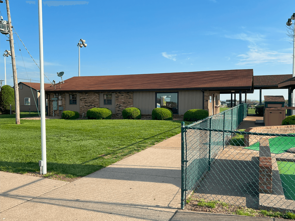 Cave Spring Golf Center - Image 3