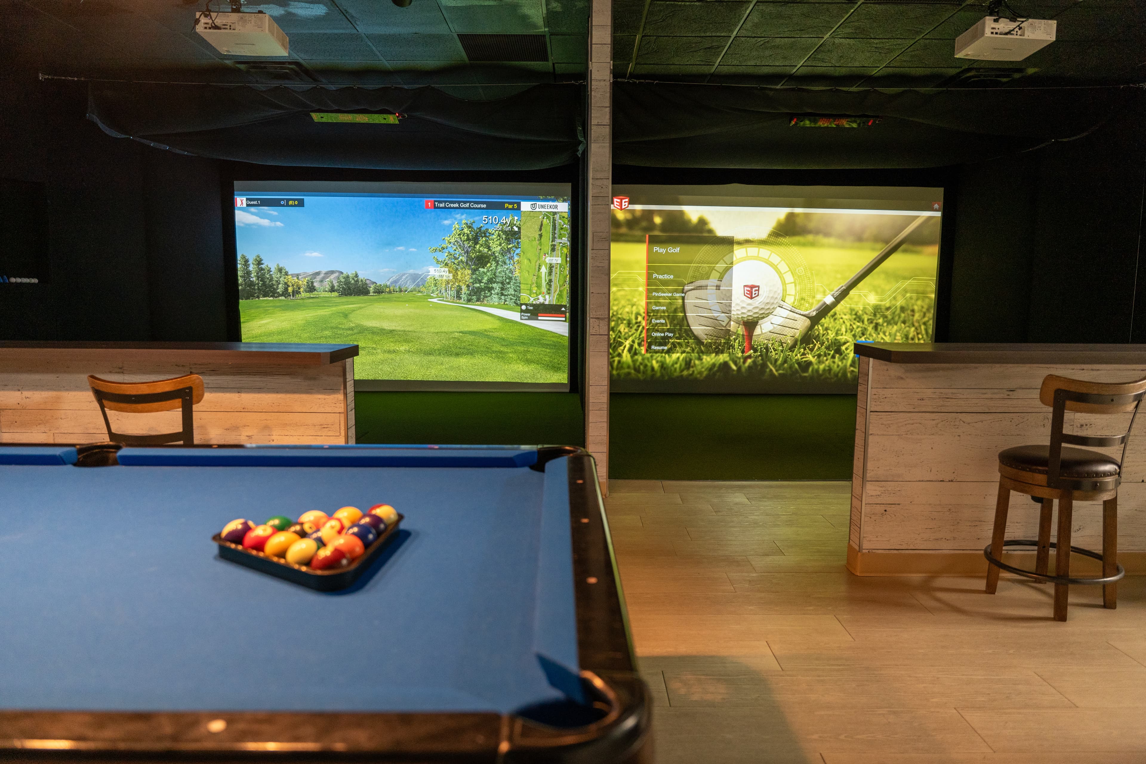 Paradise Indoor Golf - Image 1