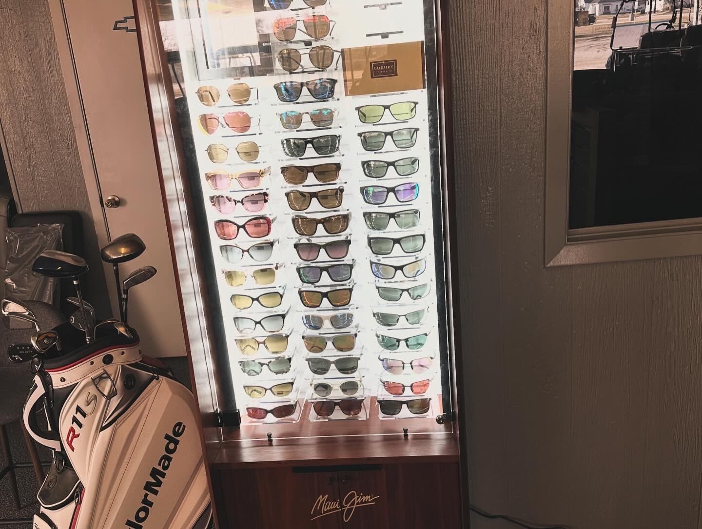 5 Crowns Golf - Image 1