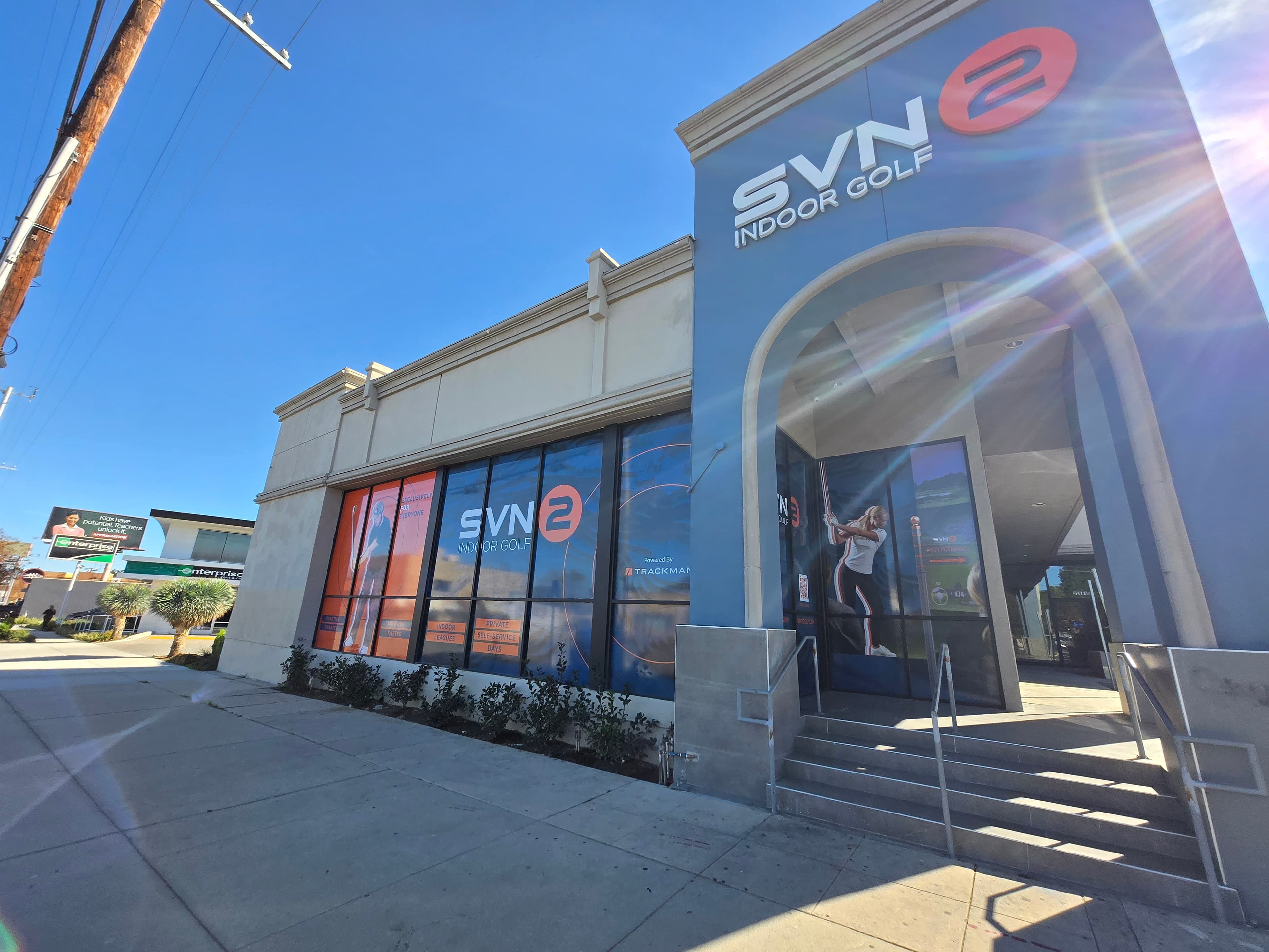 SVN2 Indoor Golf Woodland Hills