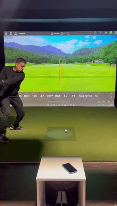 Puttstop Indoor Golf and Driving Range - Image 2