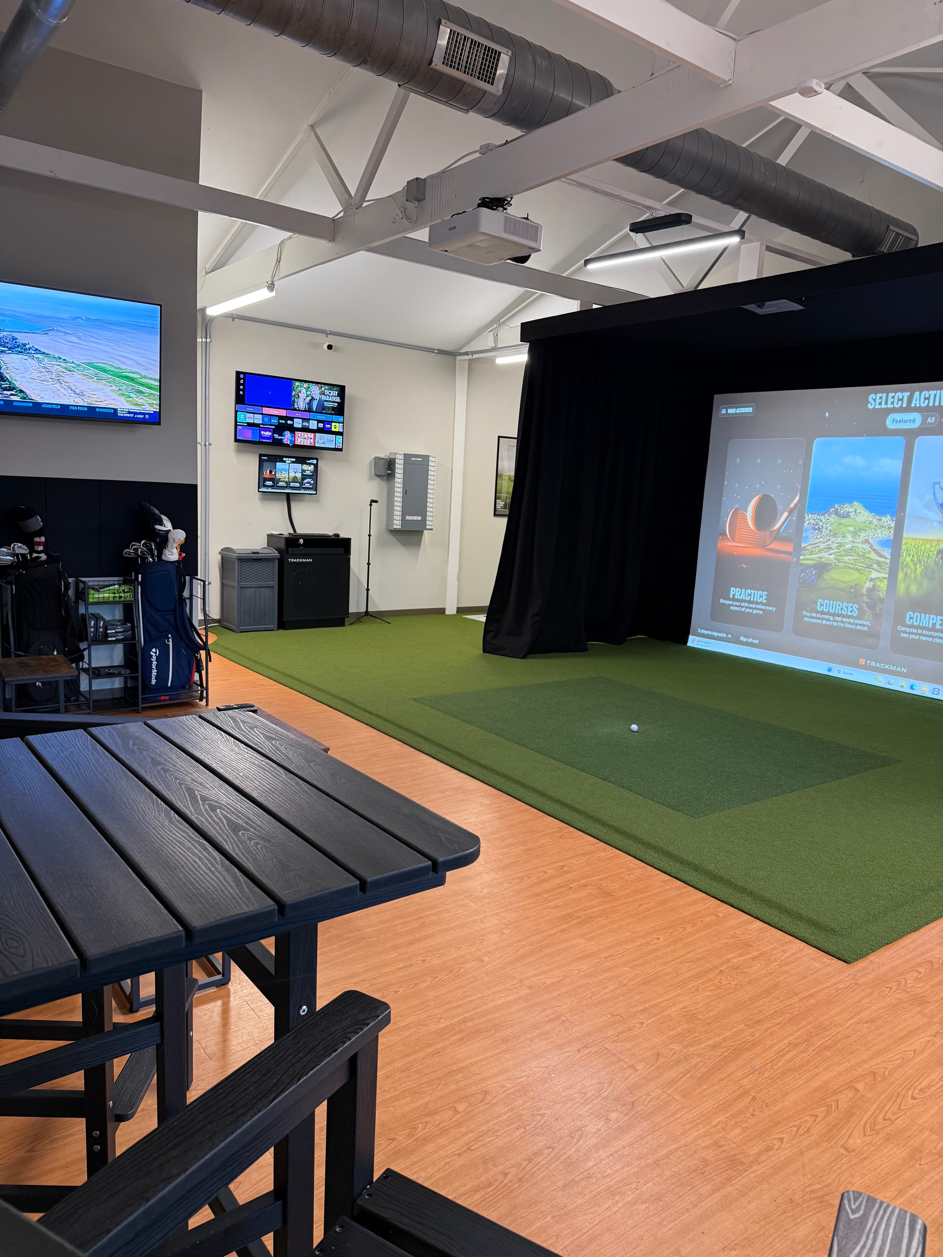 Golf Garage - Image 8