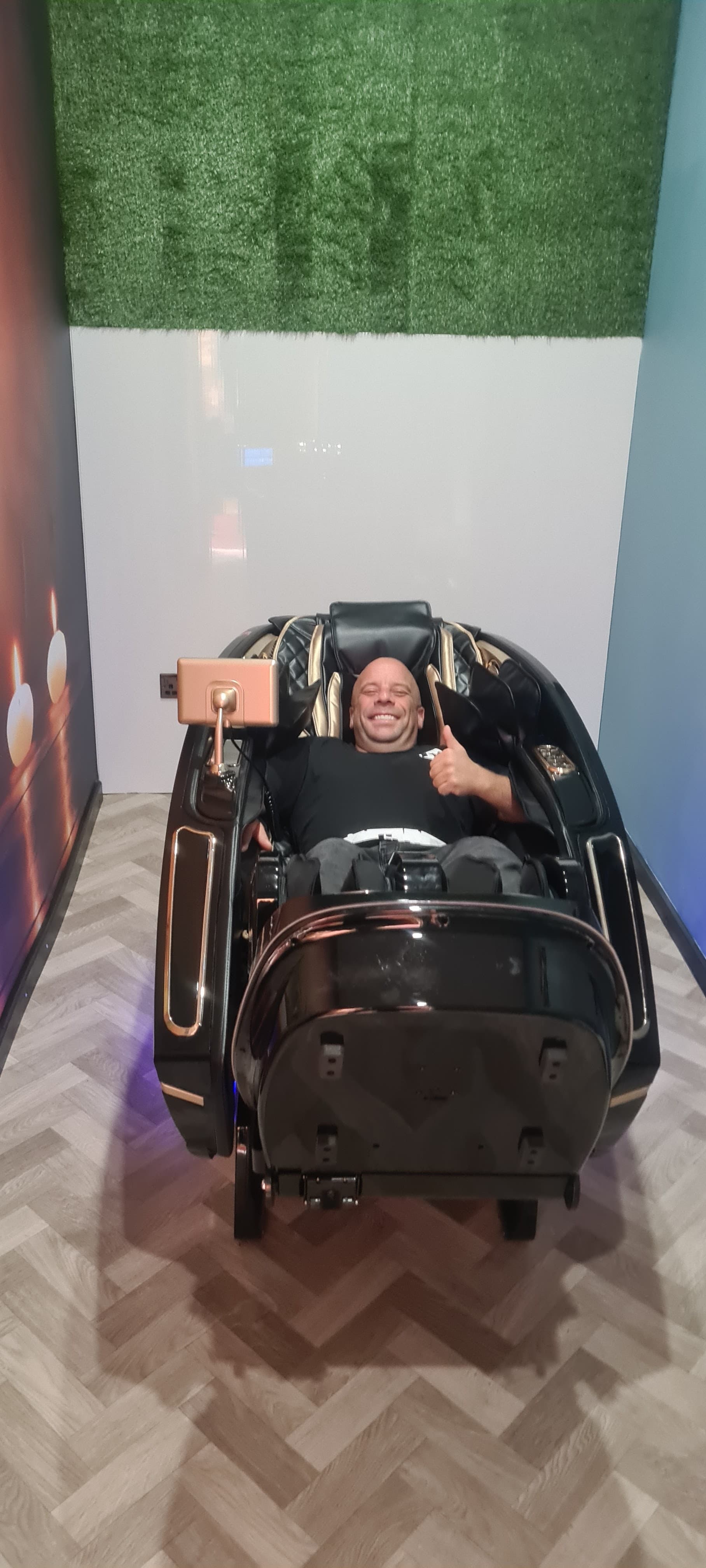 Barerooms - Image 10